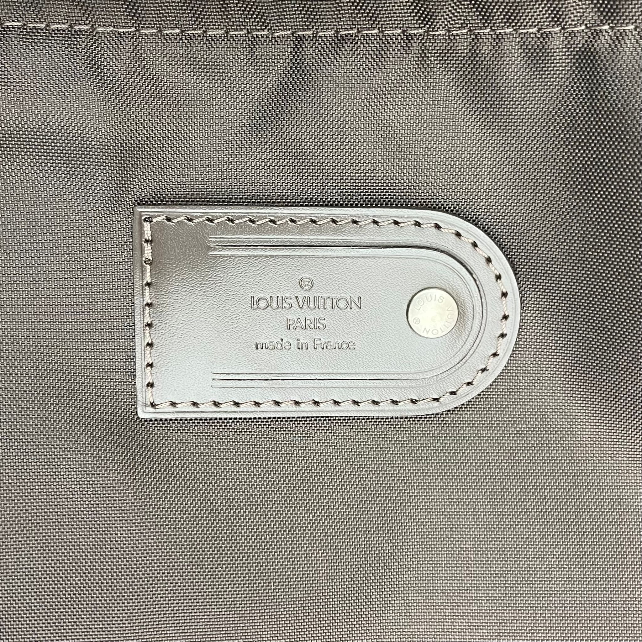 Louis Vuitton Pegase 45 Taiga Grizzly