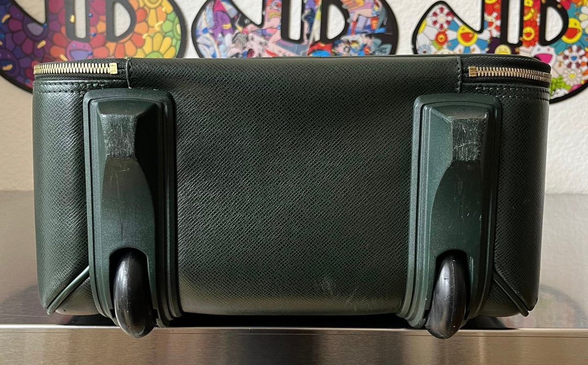 Louis Vuitton Pegase 50 Taiga
