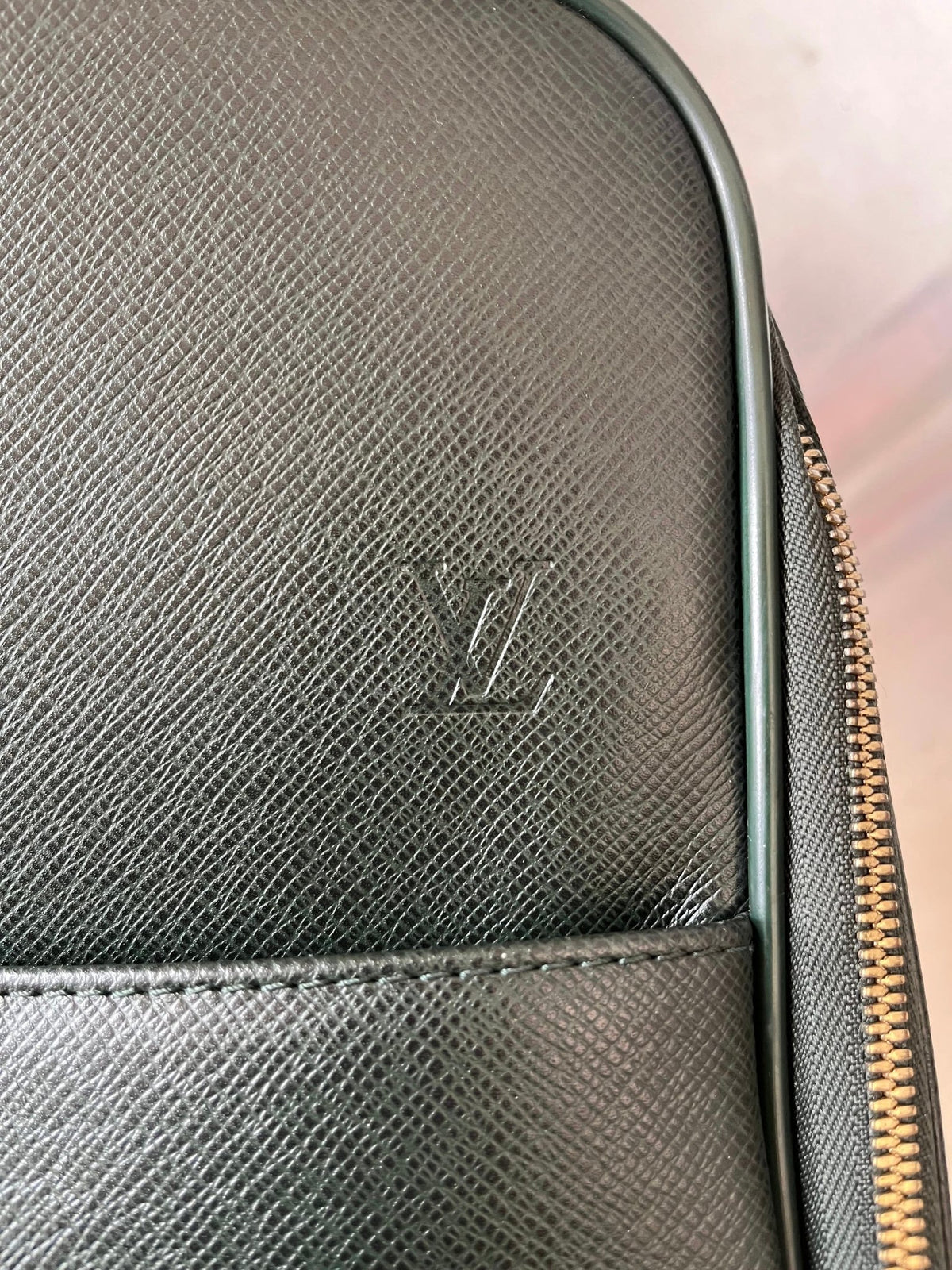 Louis Vuitton Pegase 50 Taiga