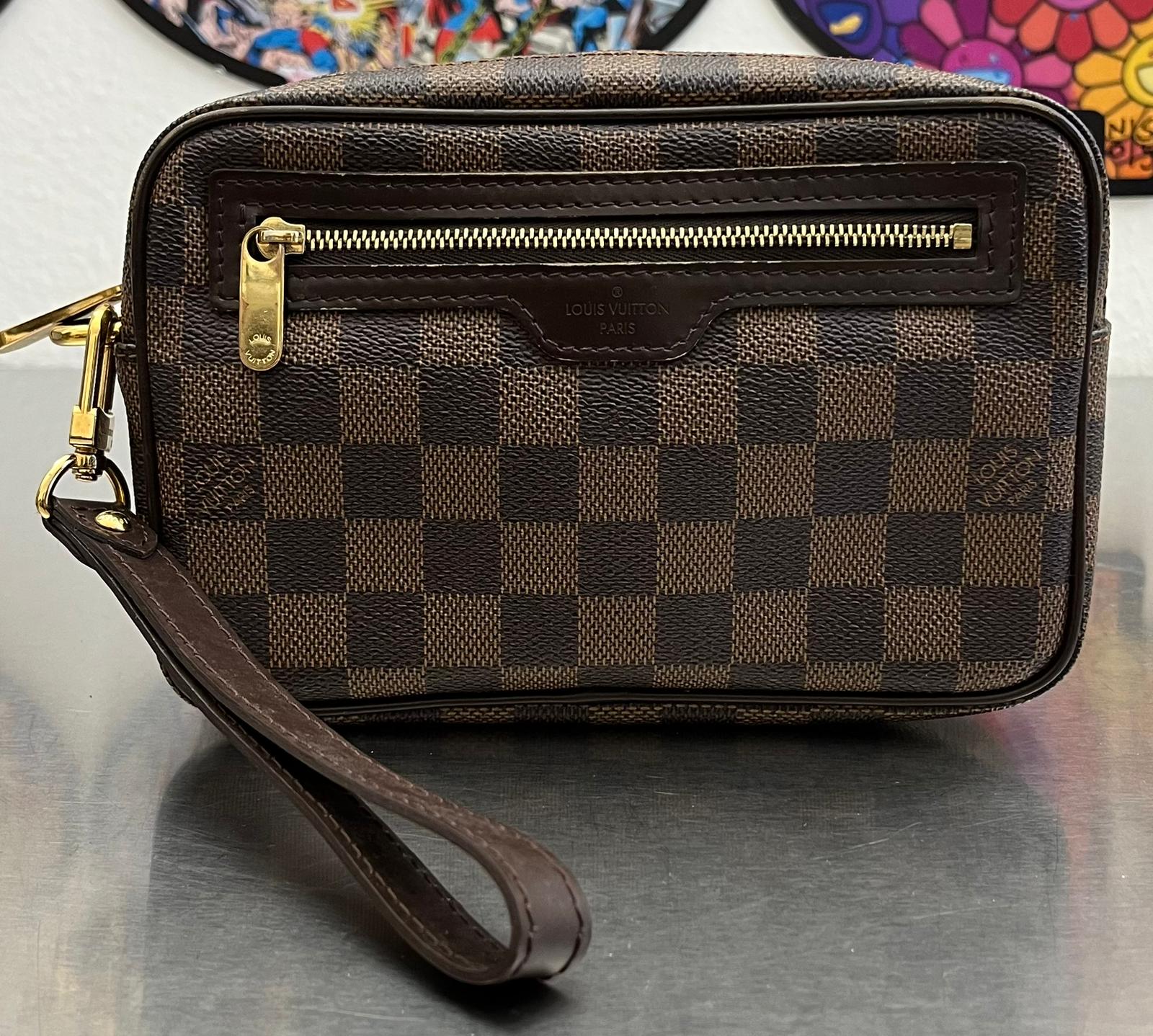 Louis Vuitton Pochette Billets Damier