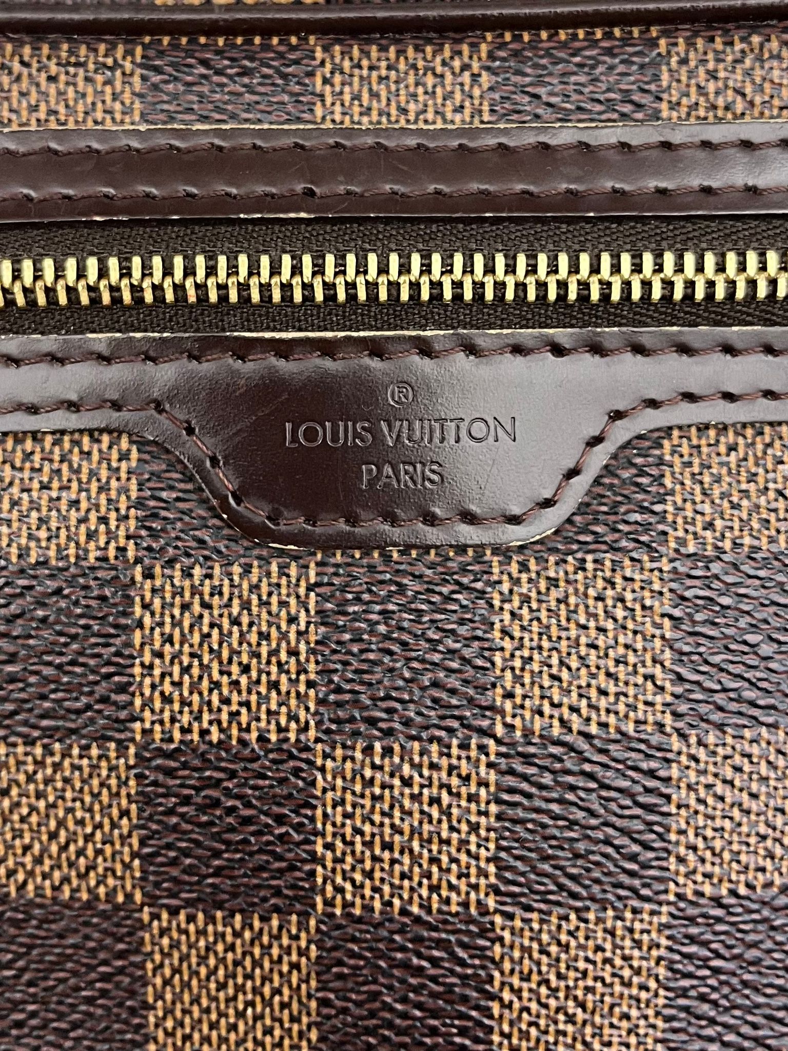 Louis Vuitton Pochette Billets Damier