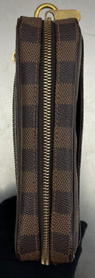 Louis Vuitton Pochette Billets Damier