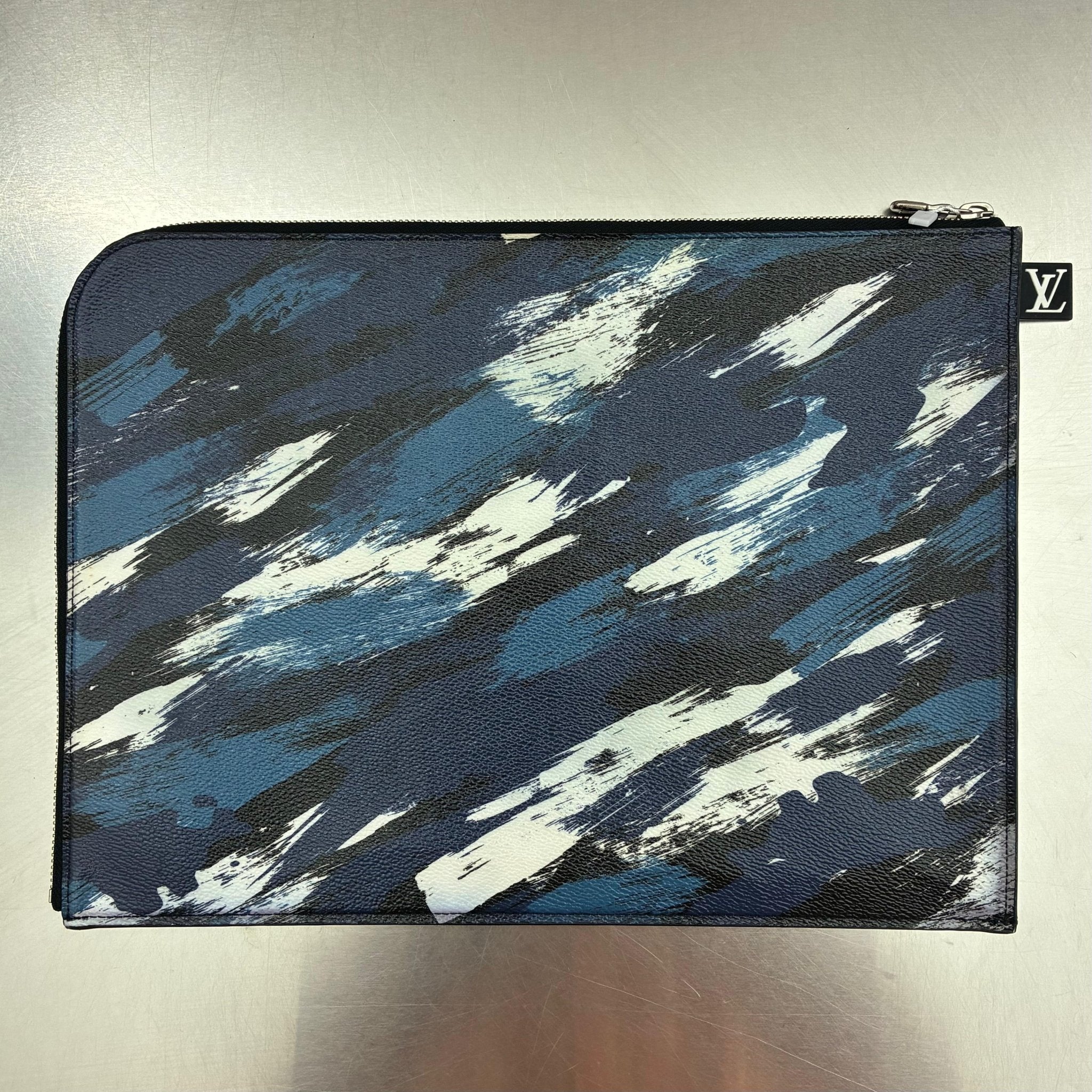 Louis Vuitton Pochette Jour GM Camouflage