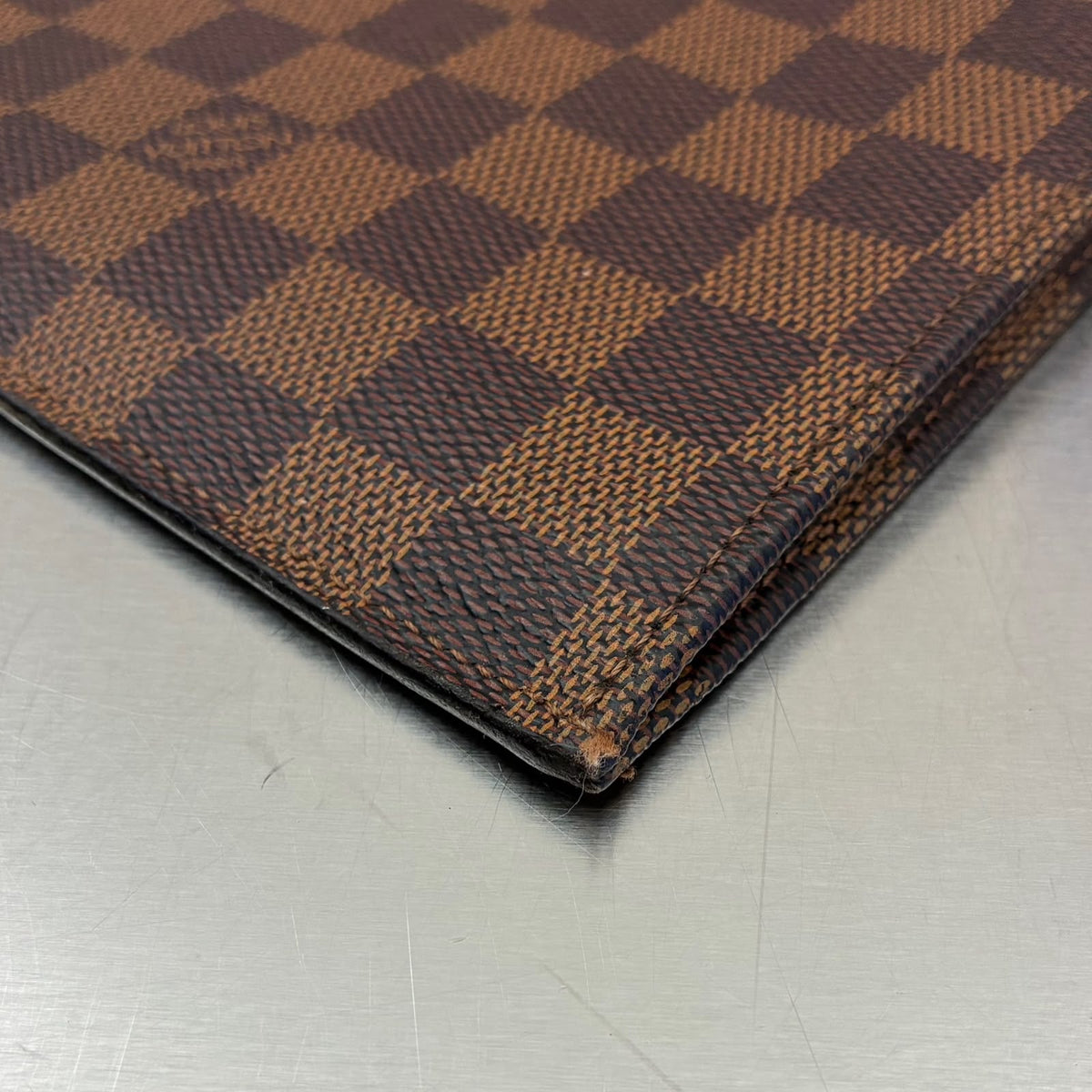 Louis Vuitton Pochette Jour GM, Chapman Brothers Wildlife Kollektion (Frühjahr/Sommer 2017).