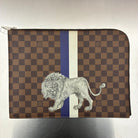 Louis Vuitton Pochette Jour GM, Chapman Brothers Wildlife Kollektion (Frühjahr/Sommer 2017).