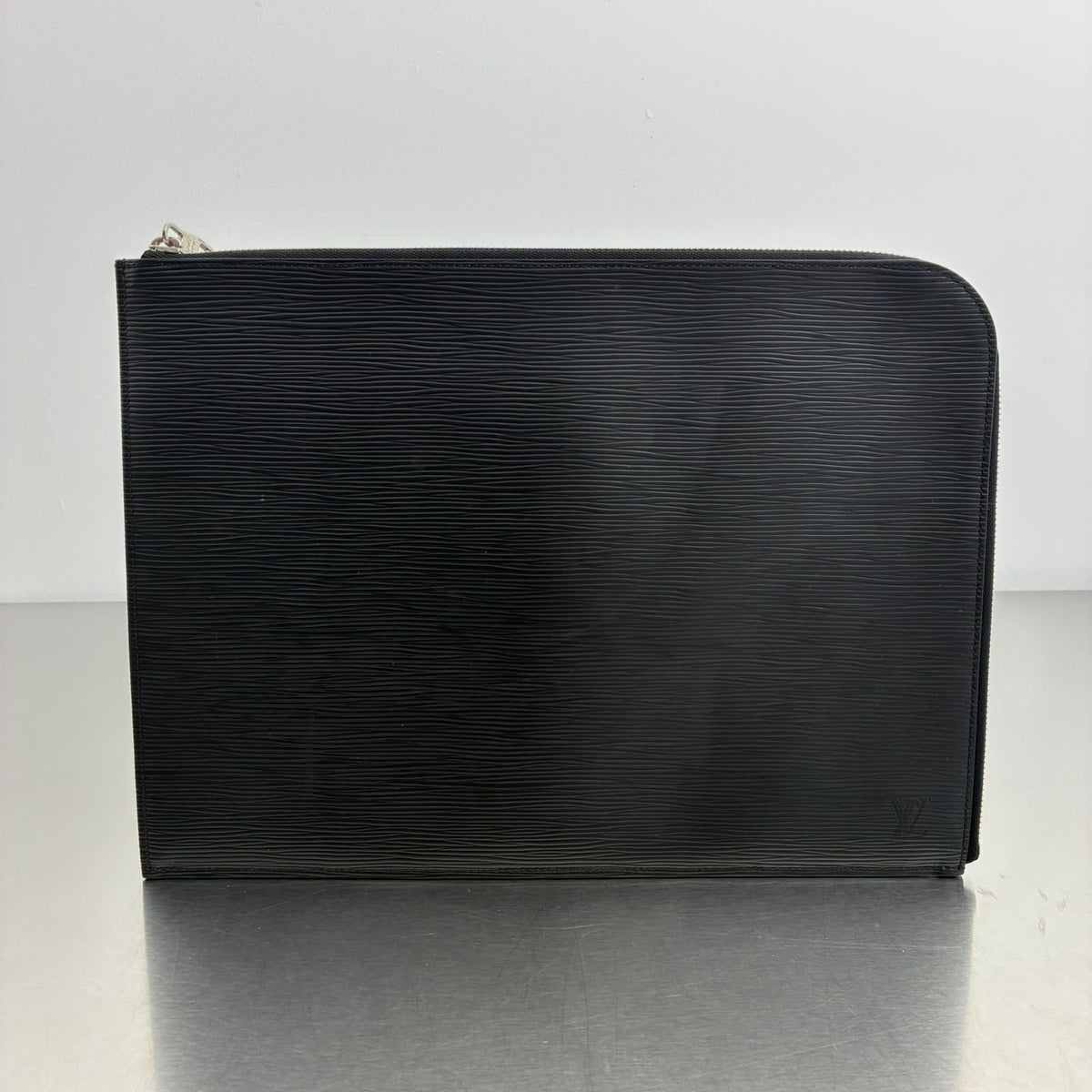 Louis Vuitton Pochette Jour GM Epi