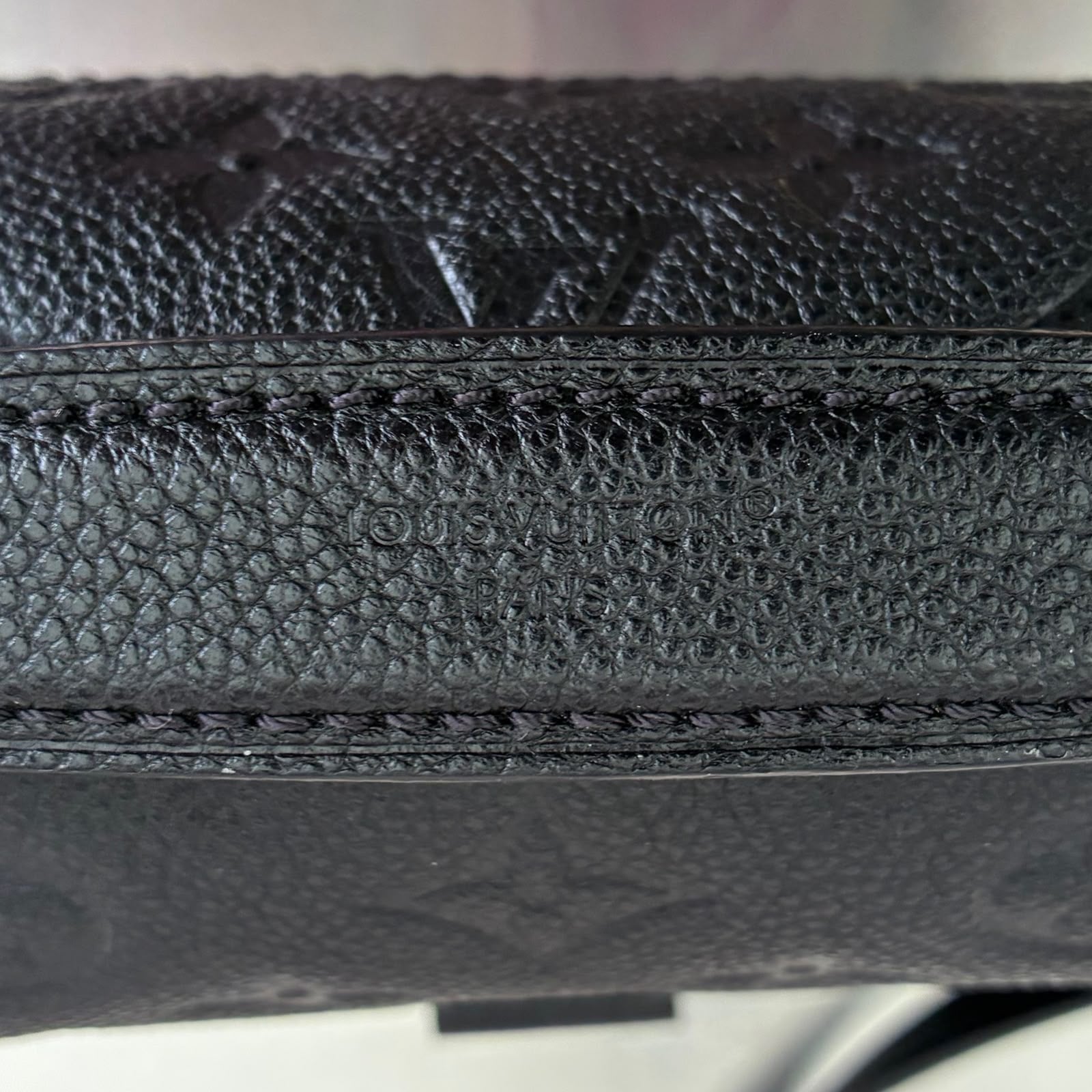 Louis Vuitton Pochette Métis Empreinte M41487
