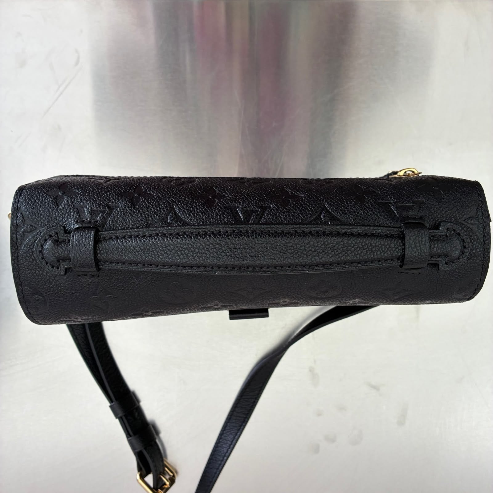 Louis Vuitton Pochette Métis Empreinte M41487