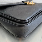 Louis Vuitton Pochette Métis Empreinte M41487