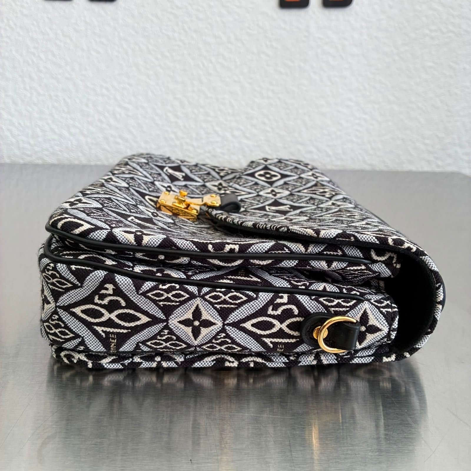 Louis Vuitton Pochette Métis Since 1854