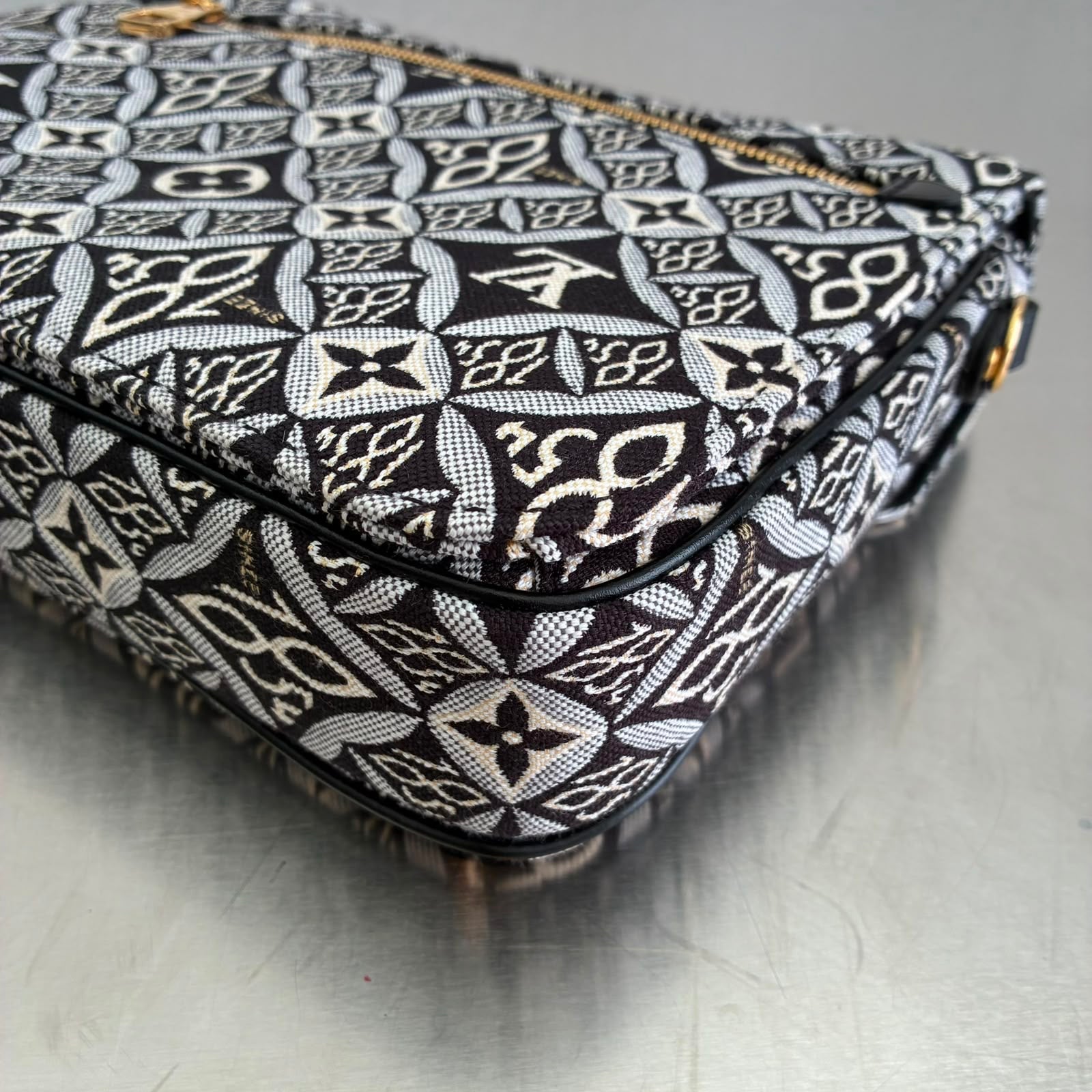Louis Vuitton Pochette Métis Since 1854