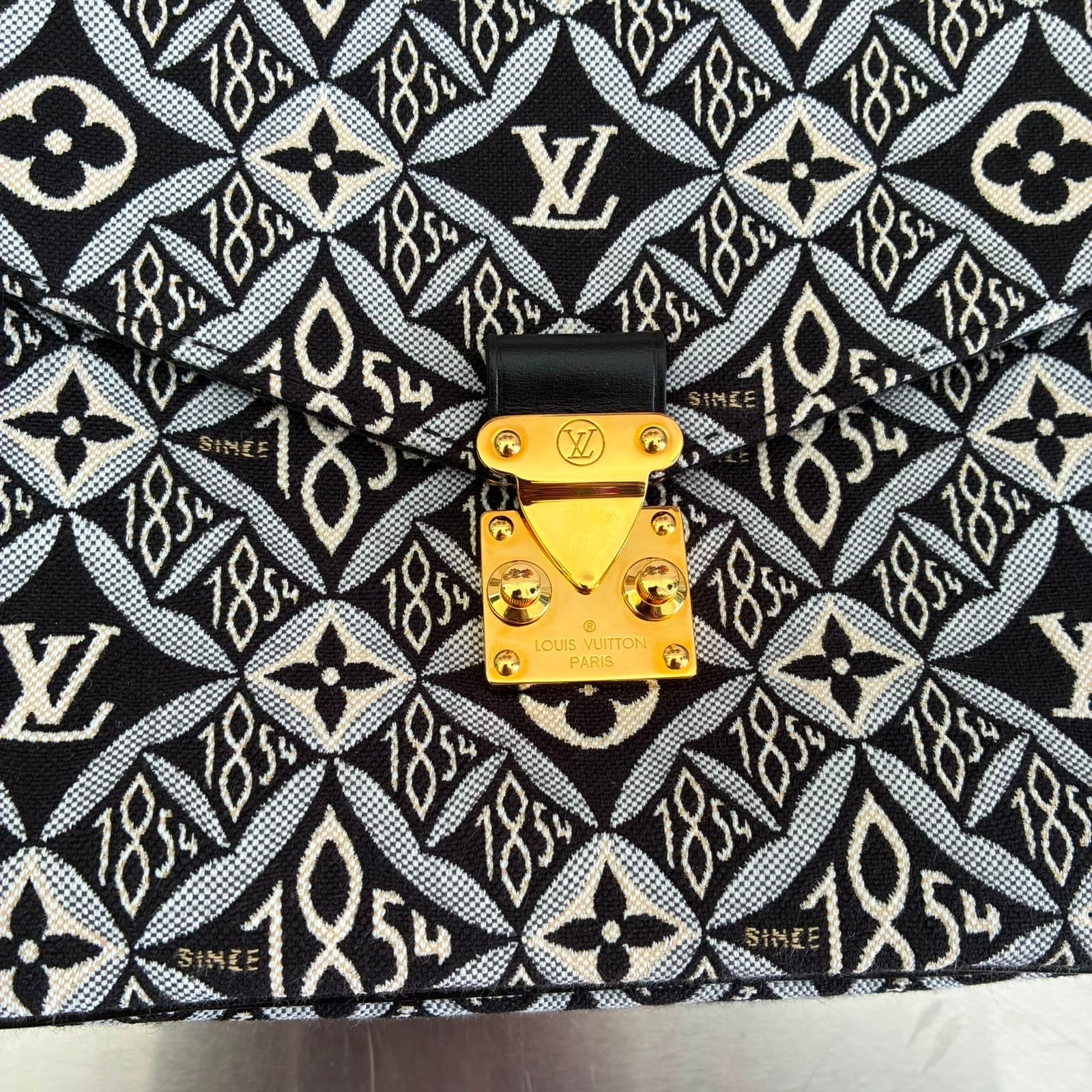 Louis Vuitton Pochette Métis Since 1854