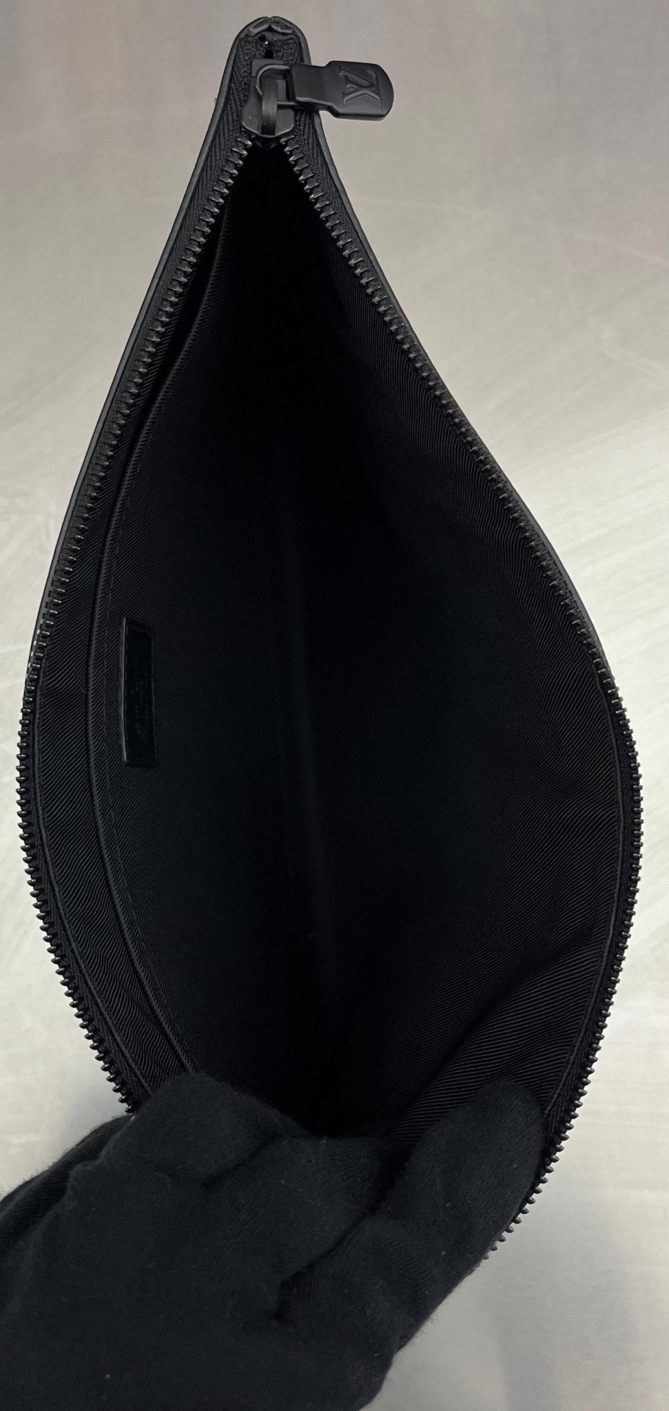 Louis Vuitton Pochette To - Go