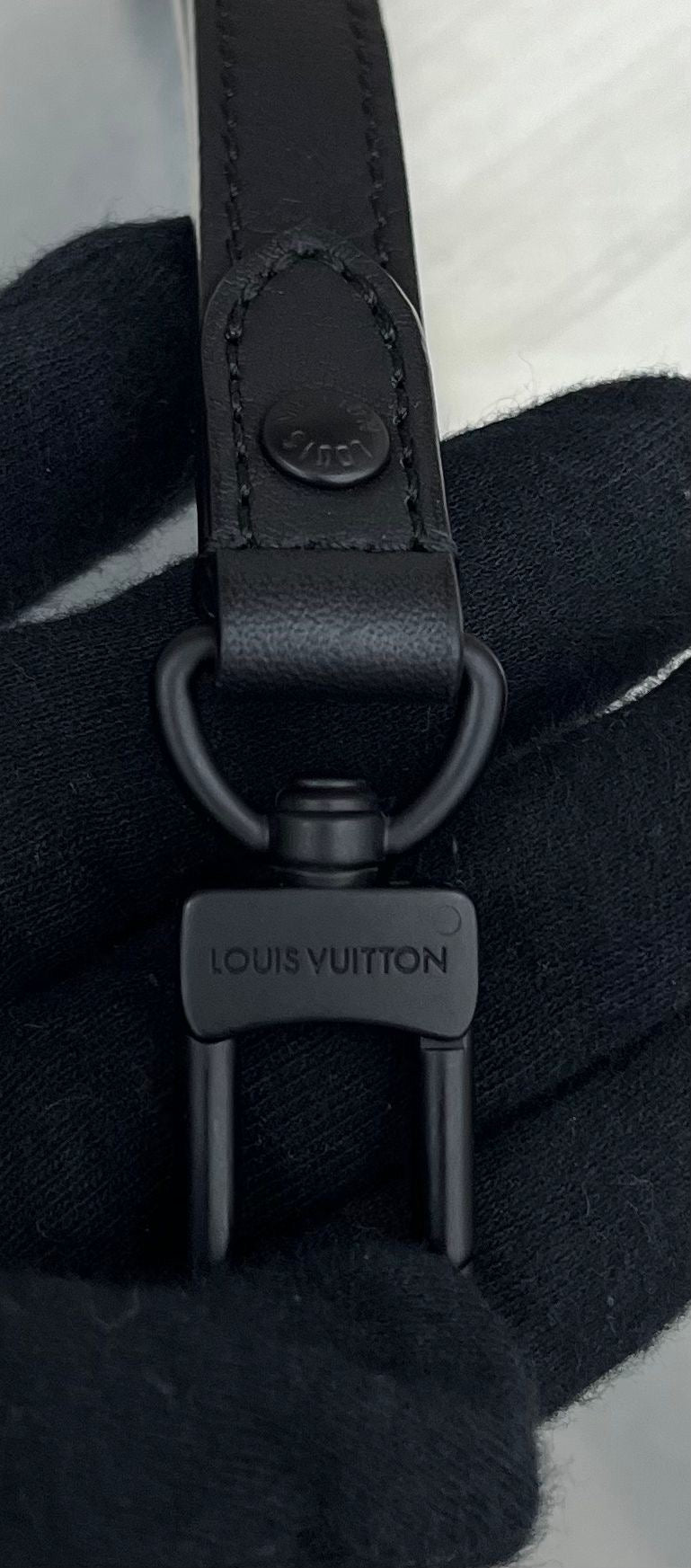 Louis Vuitton Pochette To - Go