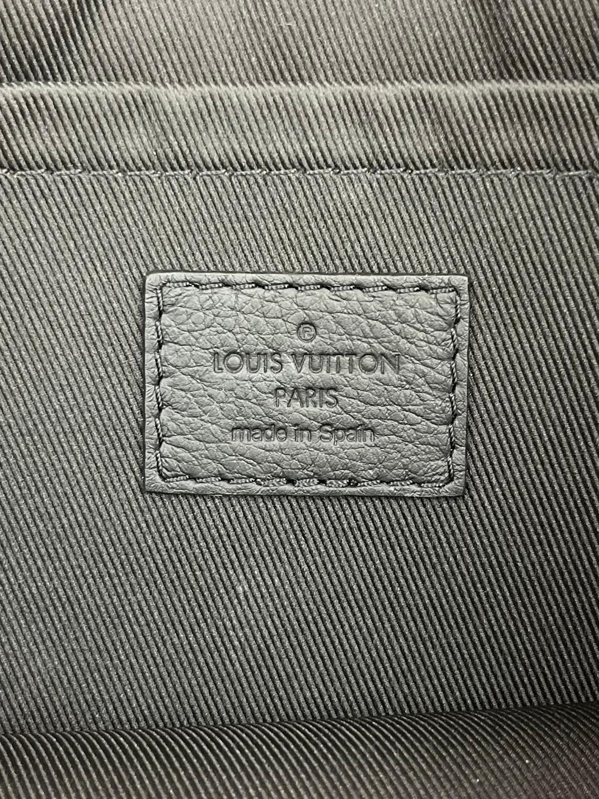 Louis Vuitton Pochette To - Go