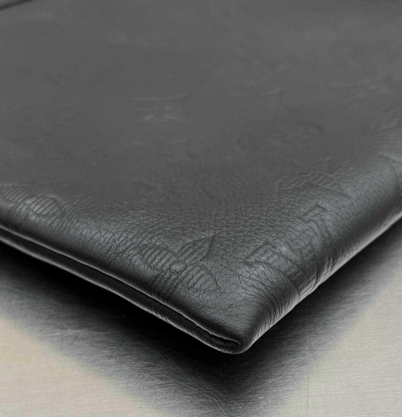 Louis Vuitton Pochette To - Go