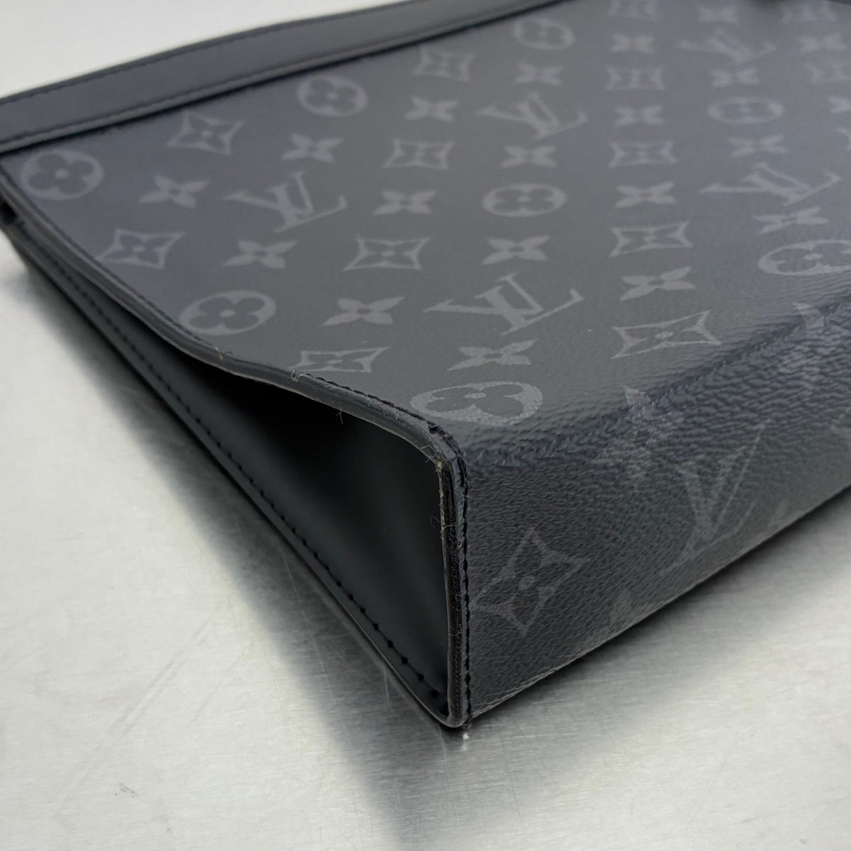 Louis Vuitton Pochette Voyage MM Eclipse