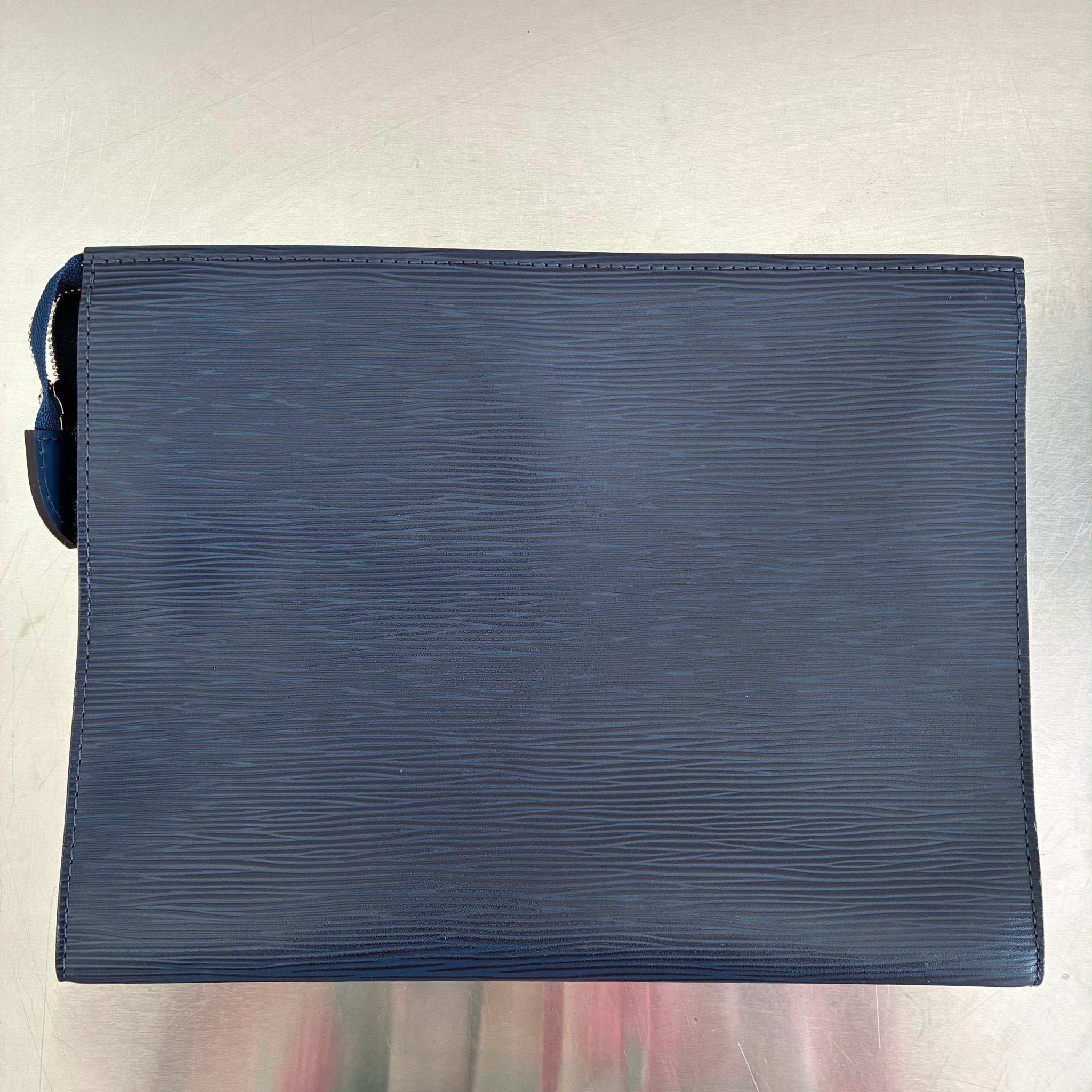 Louis Vuitton Pochette Voyage MM Epi