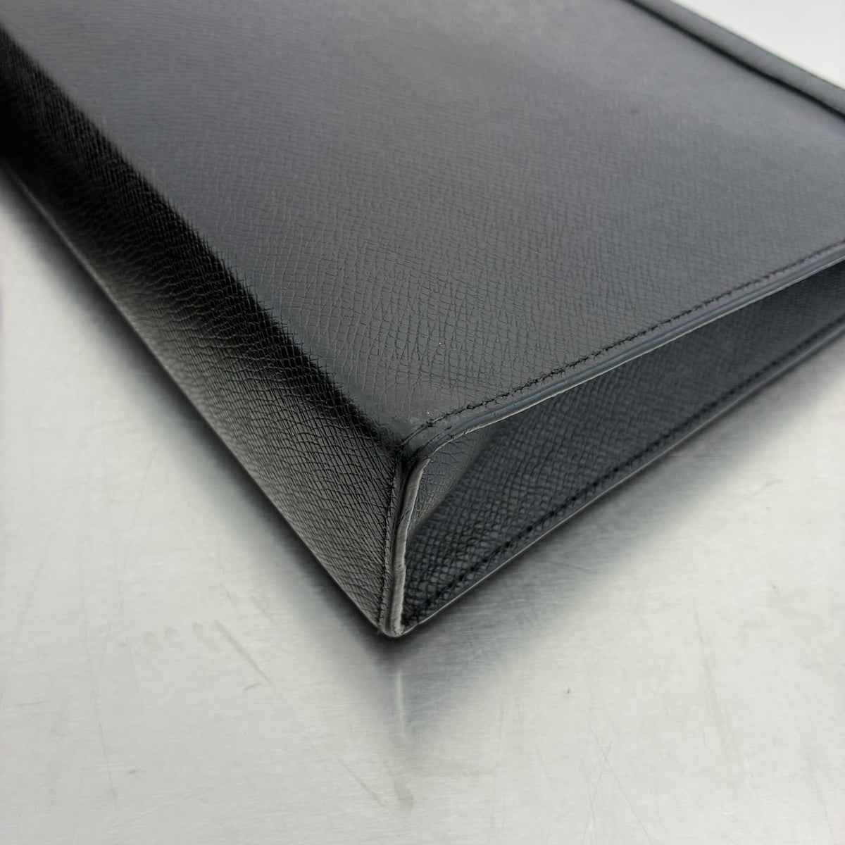 Louis Vuitton Pochette Voyage MM Taiga