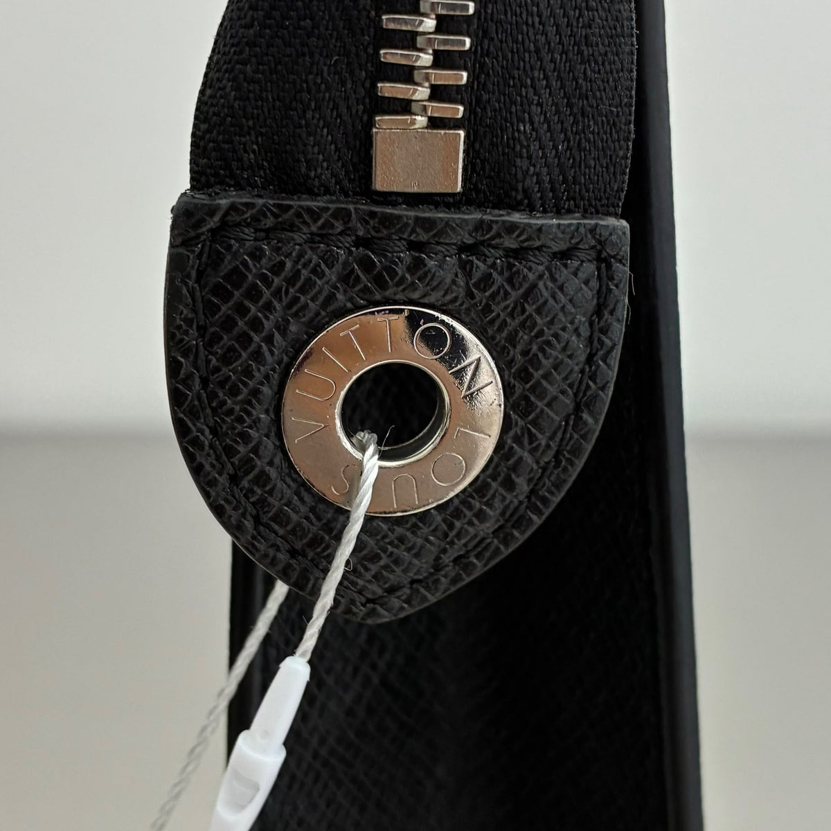 Louis Vuitton Pochette Voyage MM Taiga