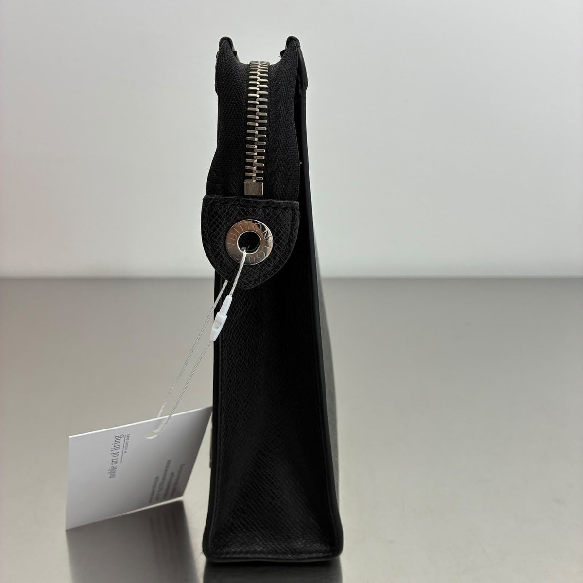 Louis Vuitton Pochette Voyage MM Taiga