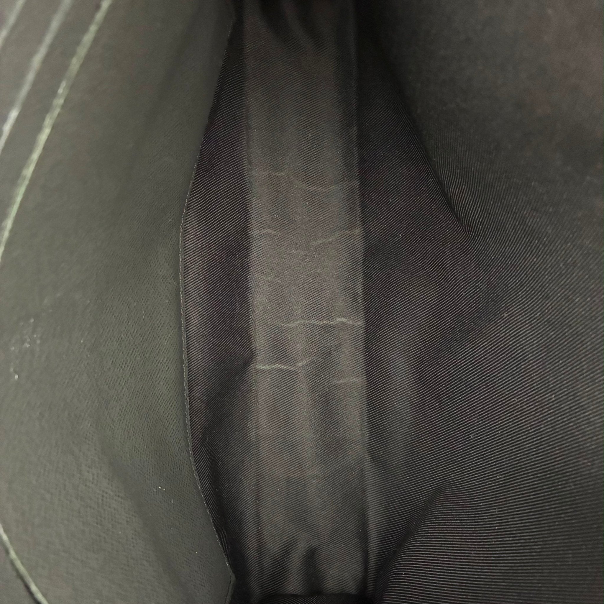 Louis Vuitton Pochette Voyage MM Taiga