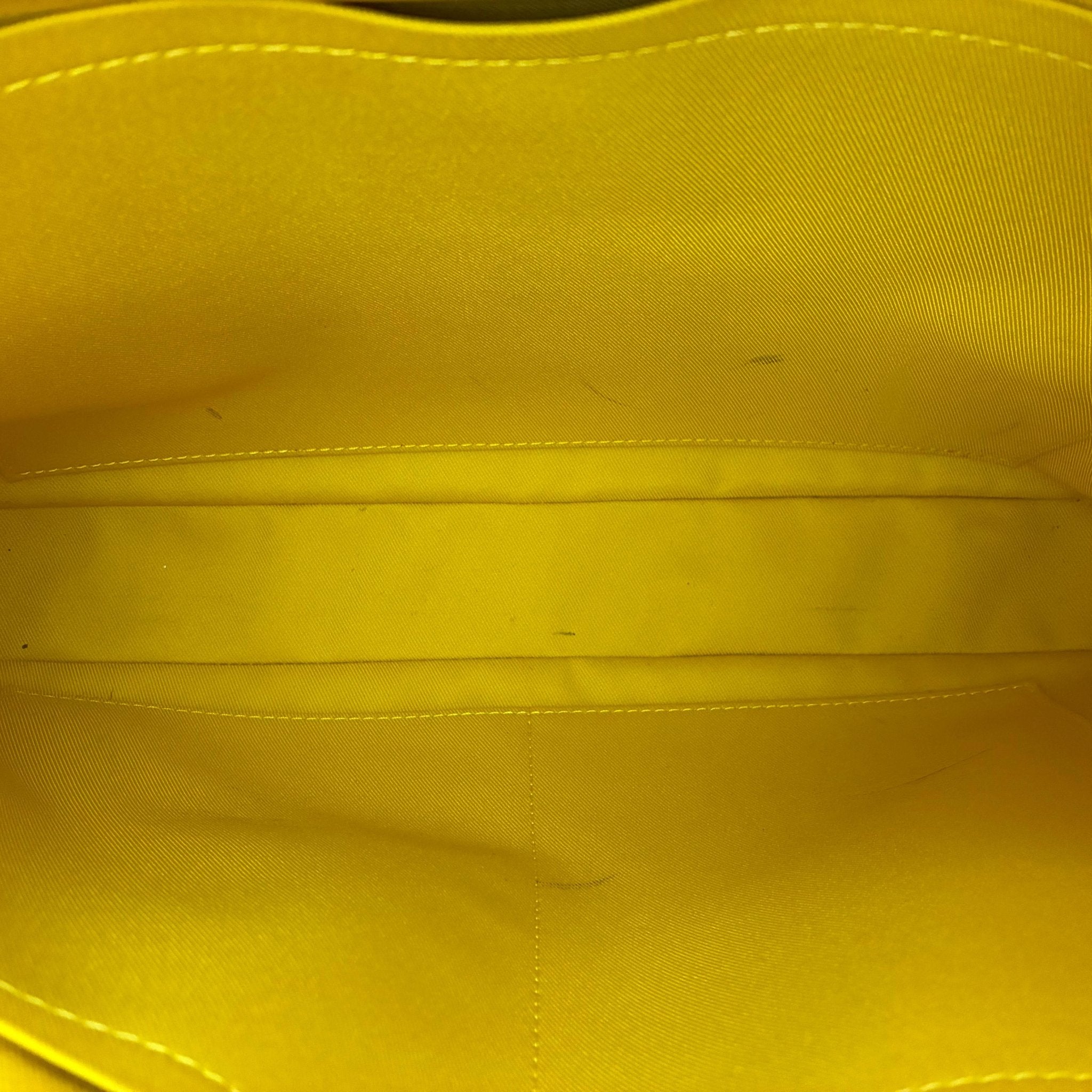 Louis Vuitton Port Documents Voyage Taiga