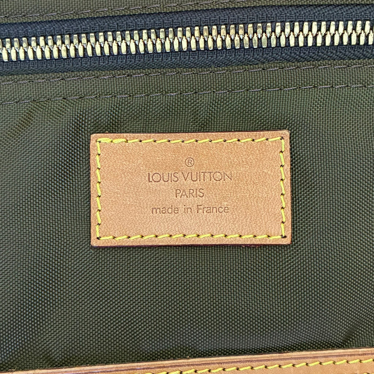 Louis Vuitton Portable Cabin Monogam Kleiderhülle