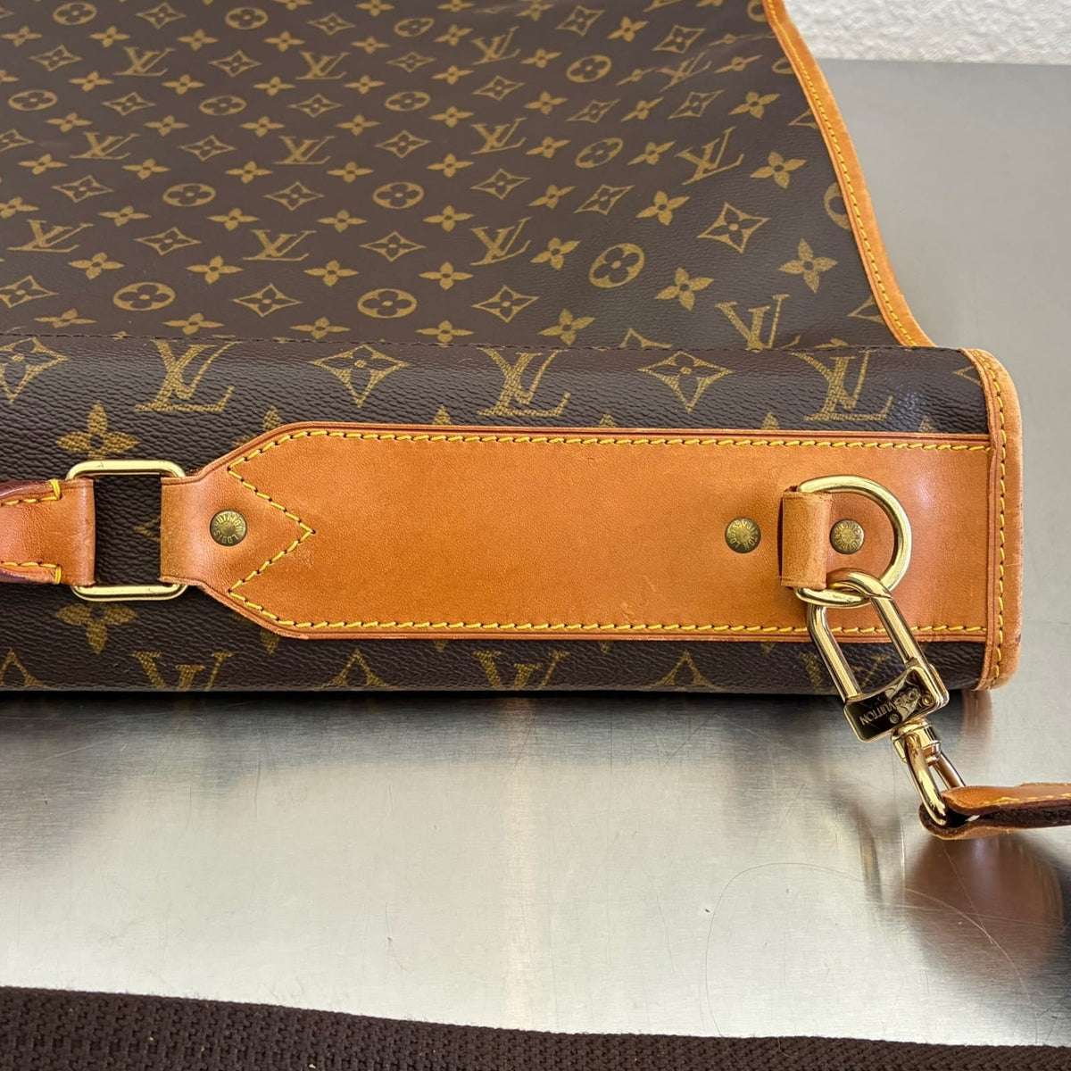 Louis Vuitton Portable Cabin Monogam Kleiderhülle