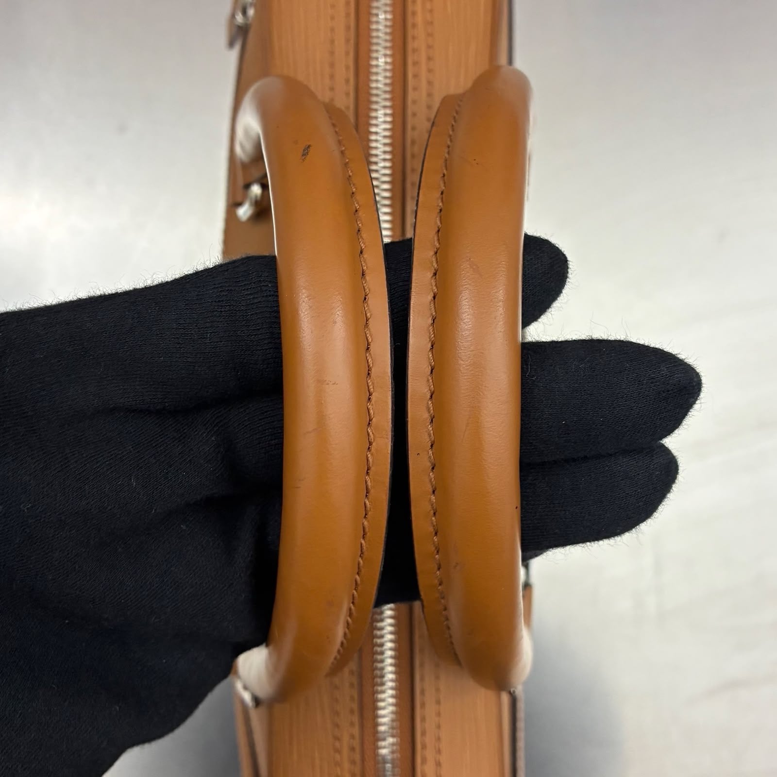 Louis Vuitton Porte Documents Epi