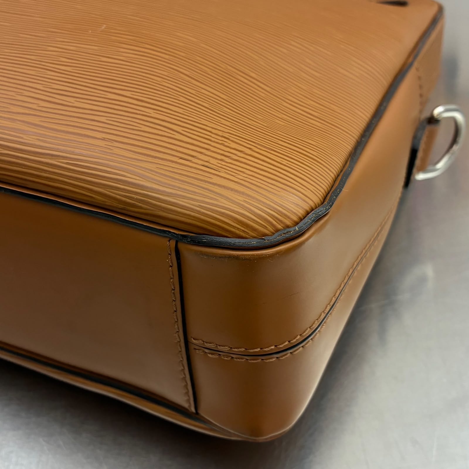 Louis Vuitton Porte Documents Epi