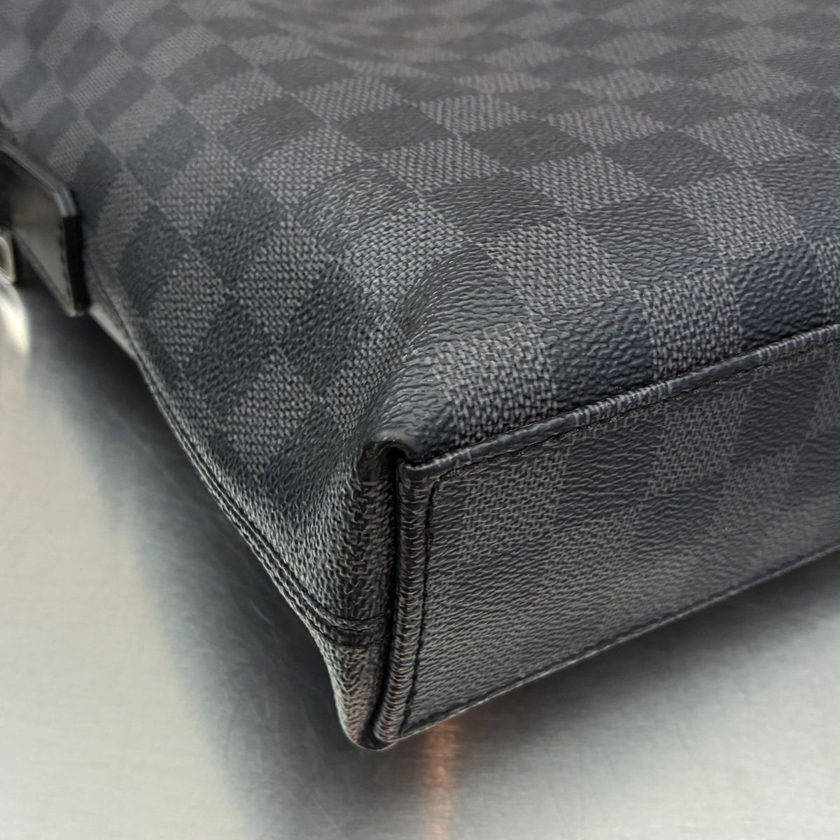 Louis Vuitton Porte Documents Jour Damier Graphite