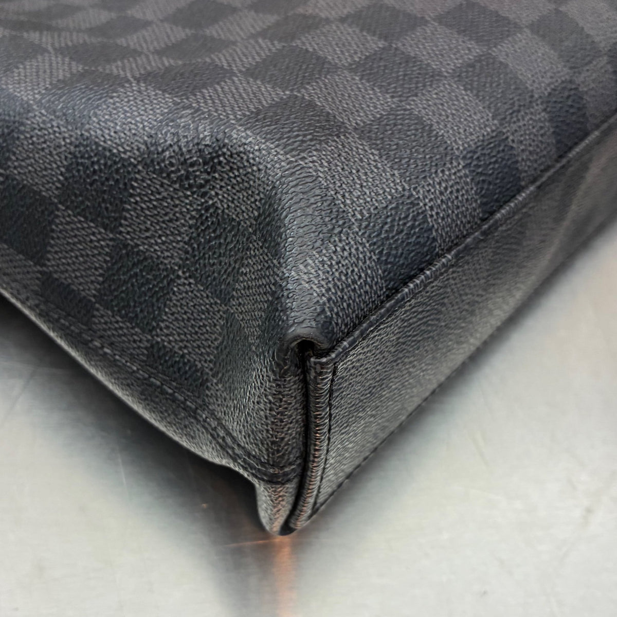 Louis Vuitton Porte Documents Jour Damier Graphite