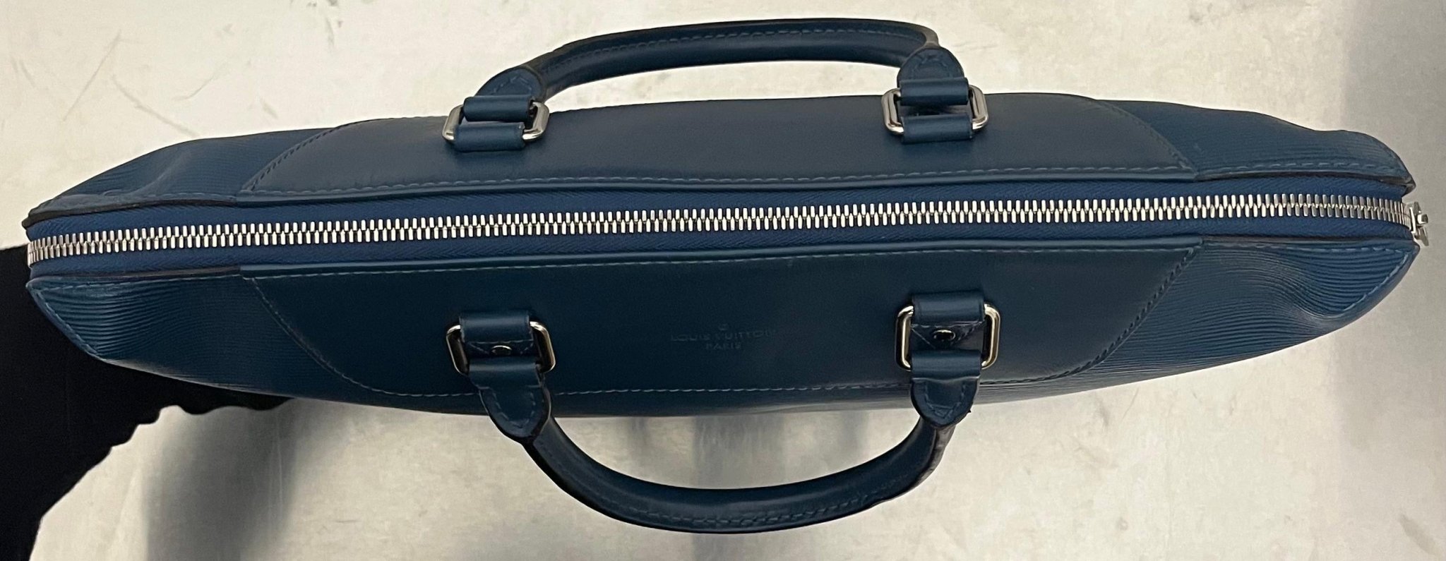 Louis Vuitton Porte Documents Jour Epi