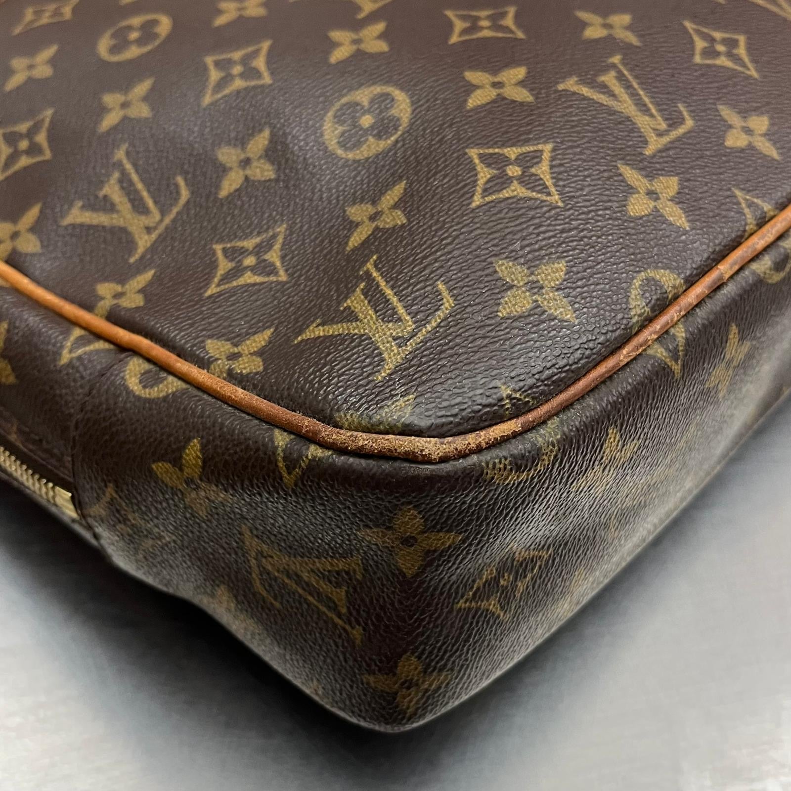 Louis Vuitton Porte Documents Pegase Monogram