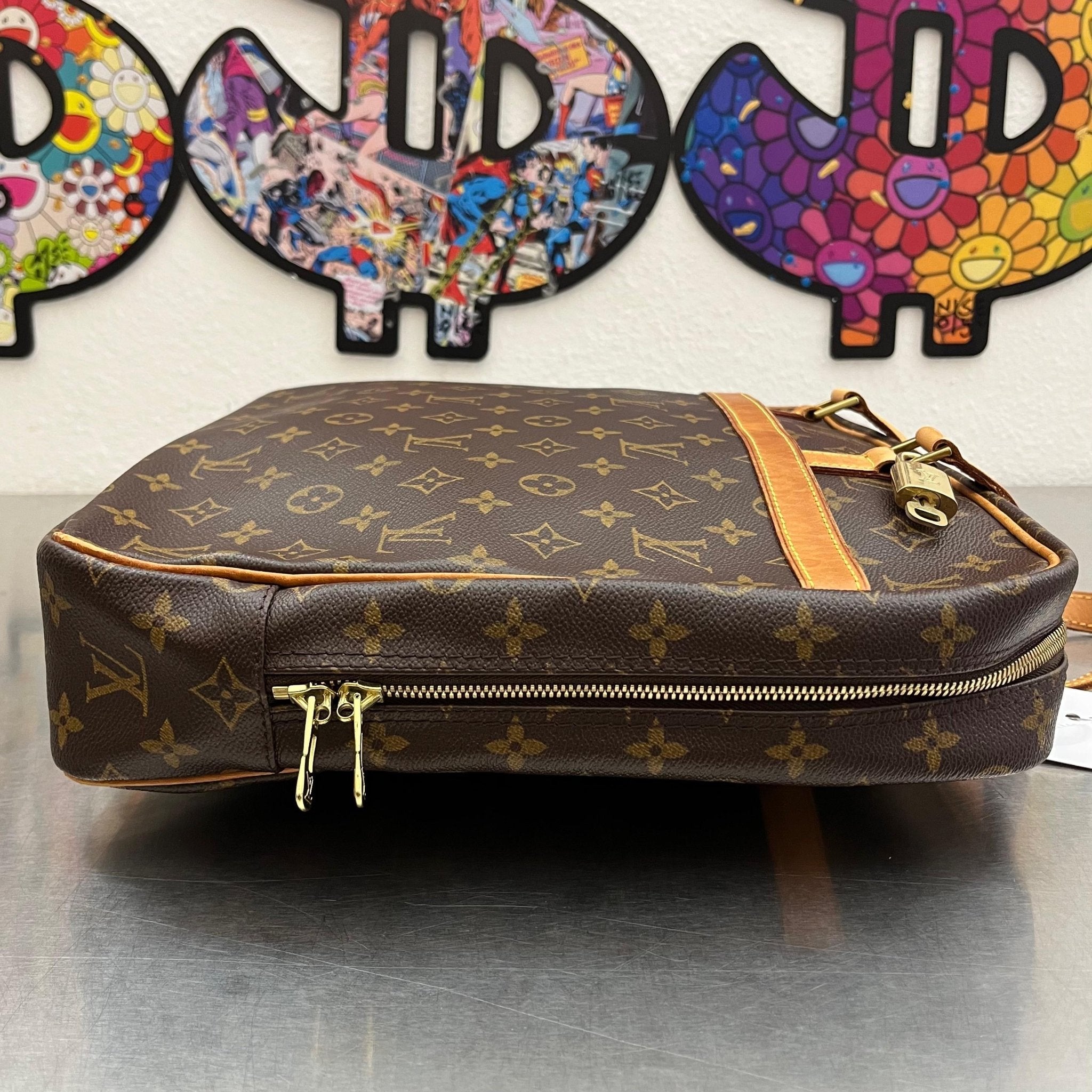 Louis Vuitton Porte Documents Pegase Monogram
