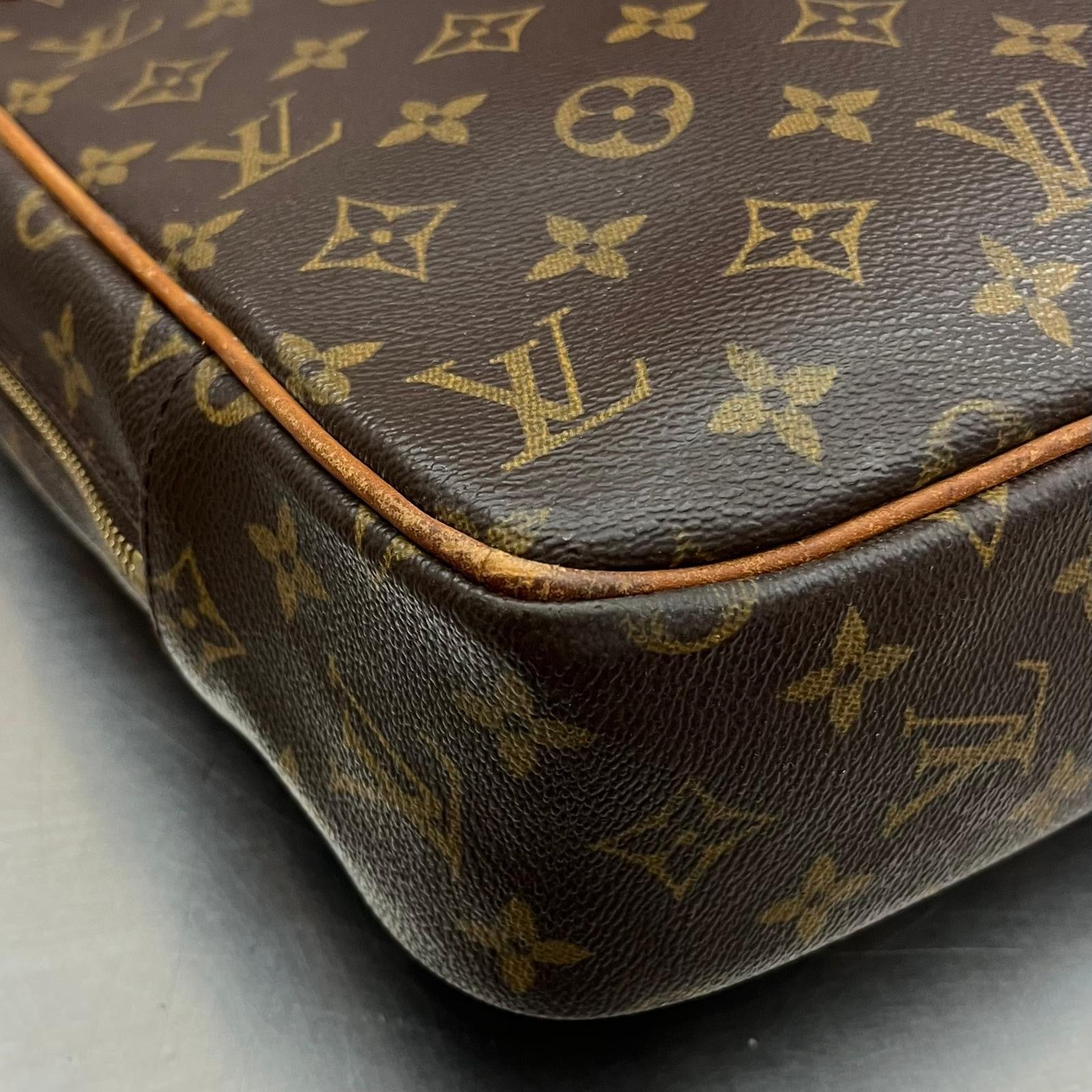 Louis Vuitton Porte Documents Pegase Monogram