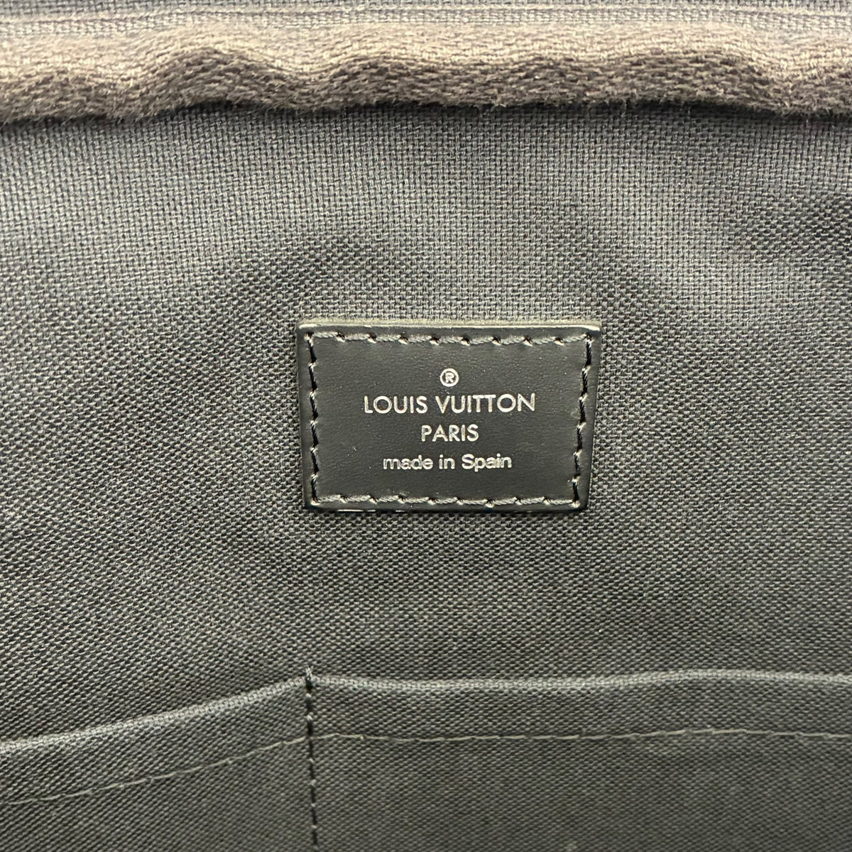 Louis Vuitton Porte Documents Voyage Damier Graphite