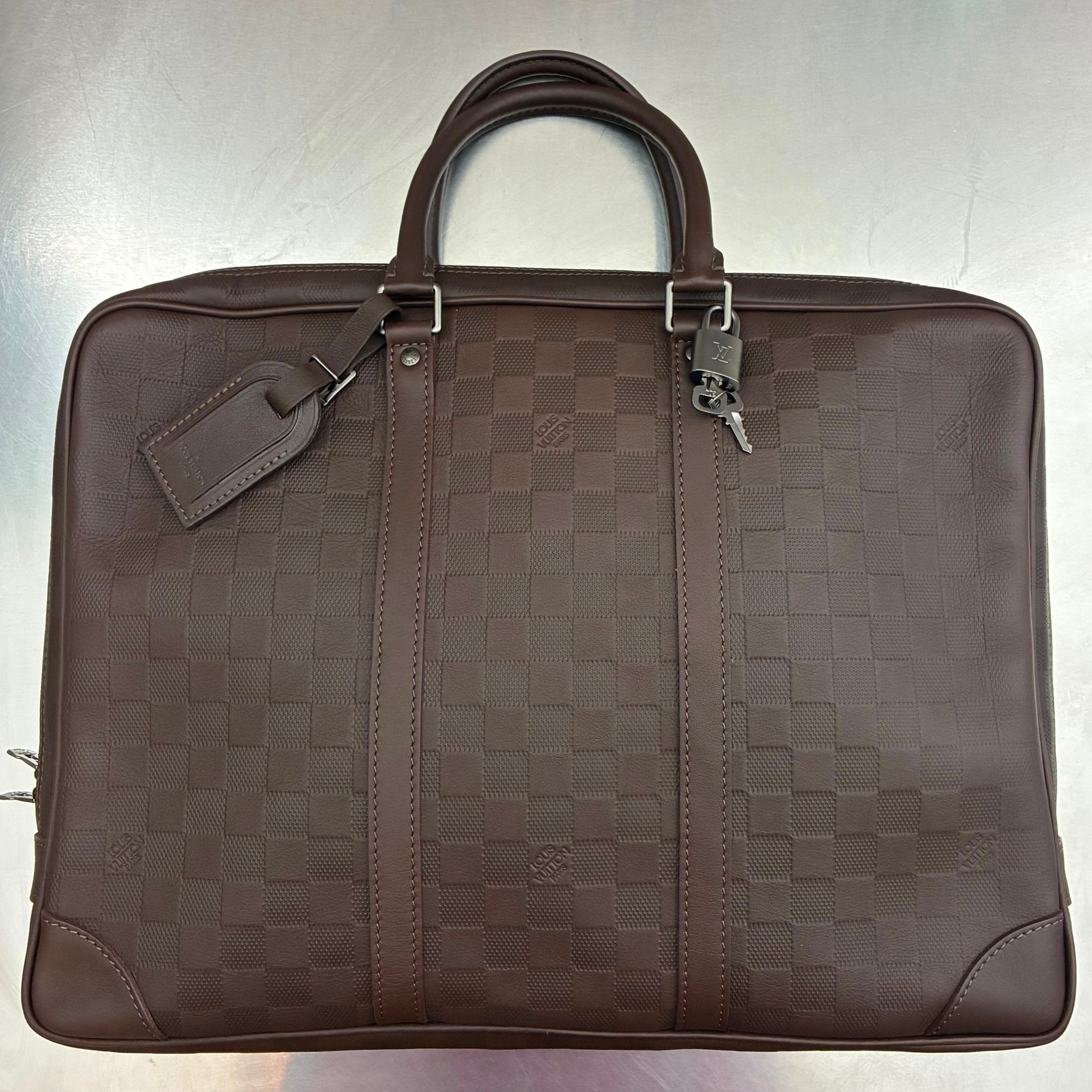 Louis Vuitton Porte Documents Voyage Damier Infini
