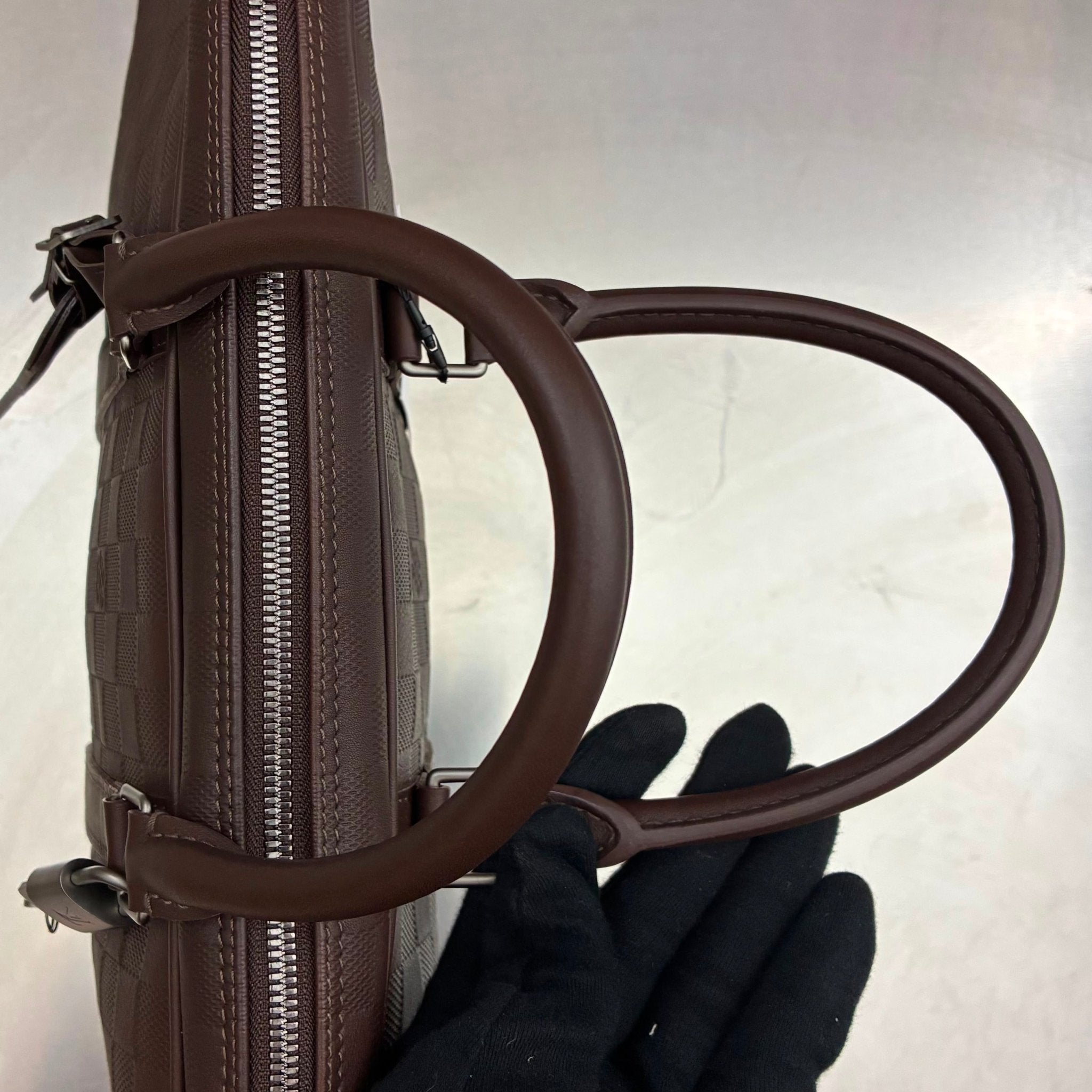Louis Vuitton Porte Documents Voyage Damier Infini
