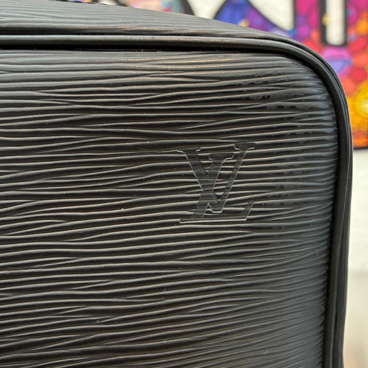 Louis Vuitton Porte Documents Voyage Epi