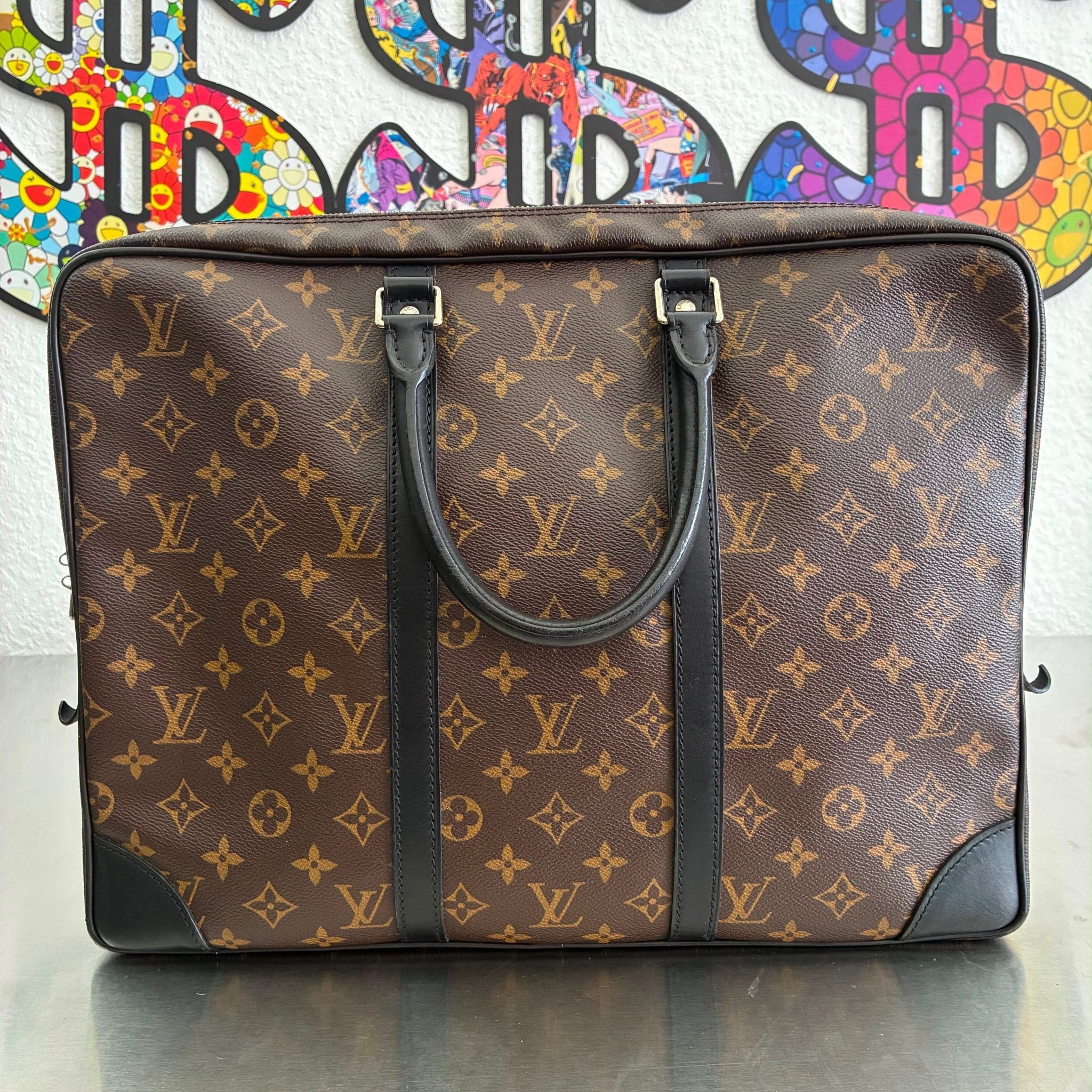 Louis Vuitton Porte Documents Voyage Macassar