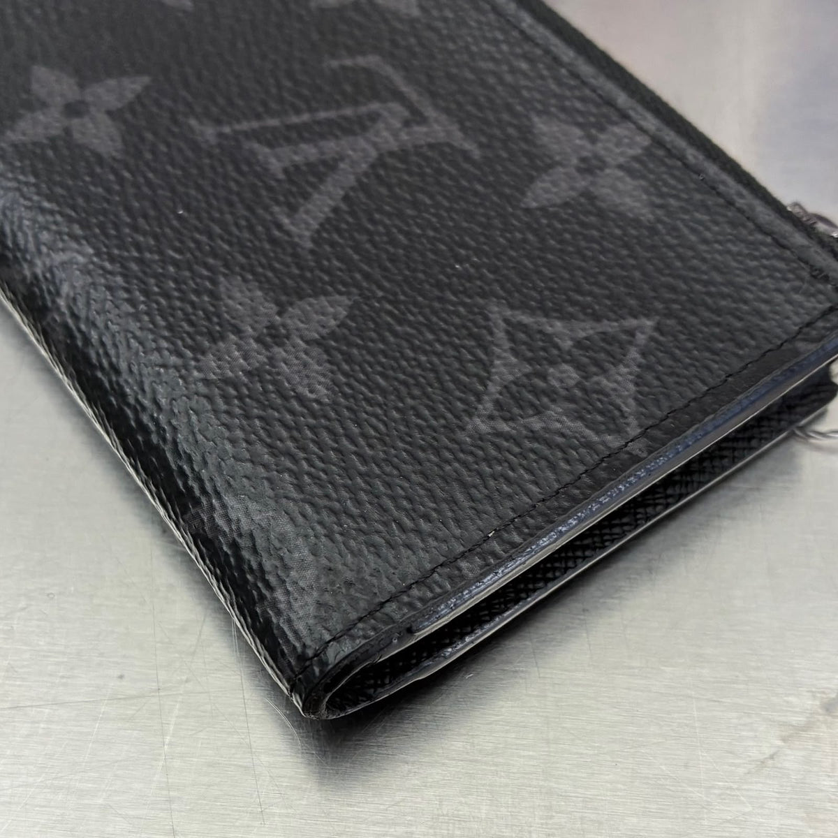 Louis Vuitton Porte Monnaie Jour Monogram Eclipse