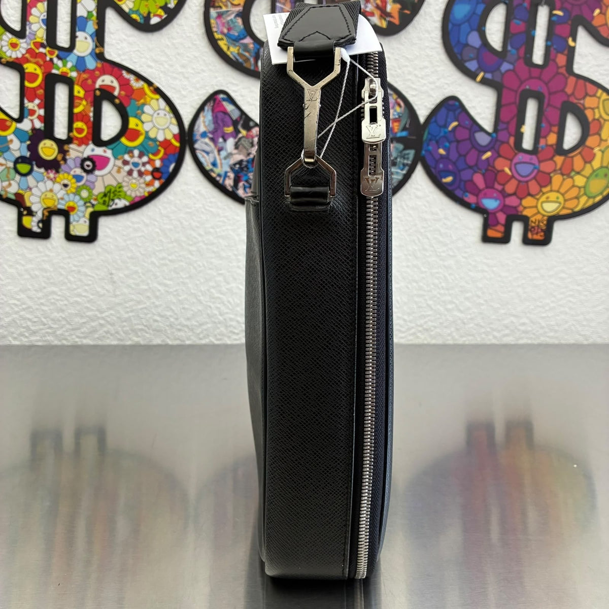 Louis Vuitton Porte Ordinateur Odessa Taiga