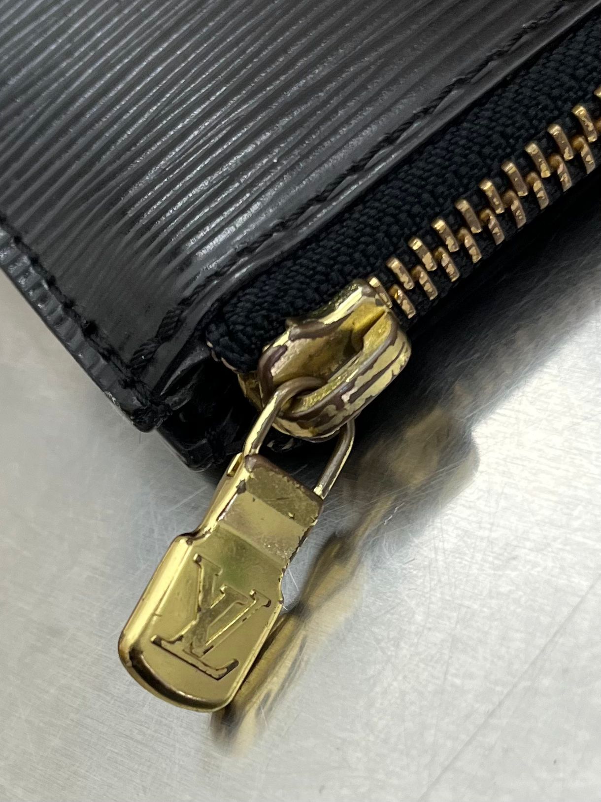 Louis Vuitton Posh Document EPI GM