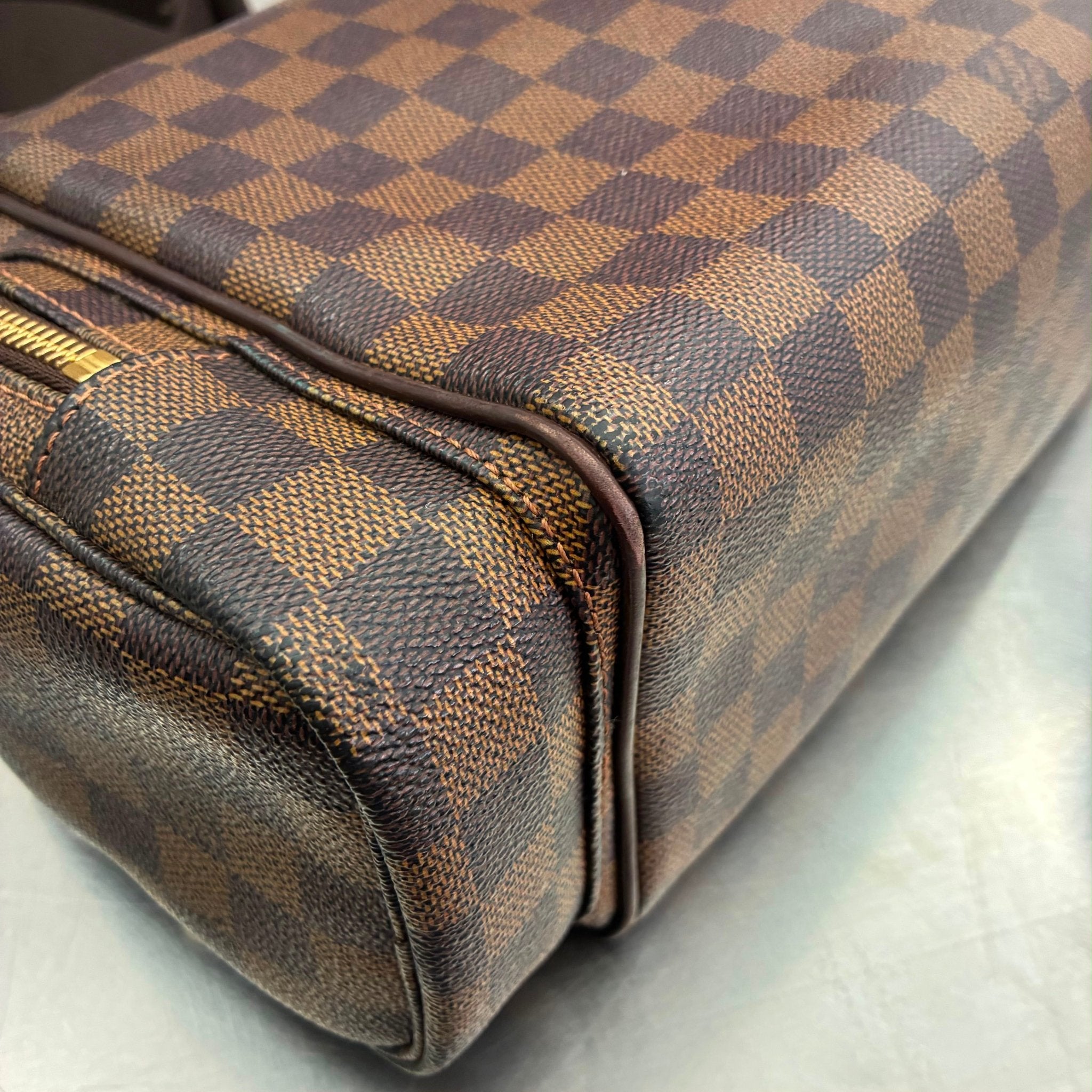 Louis Vuitton Reporter Melville Damier Ebene