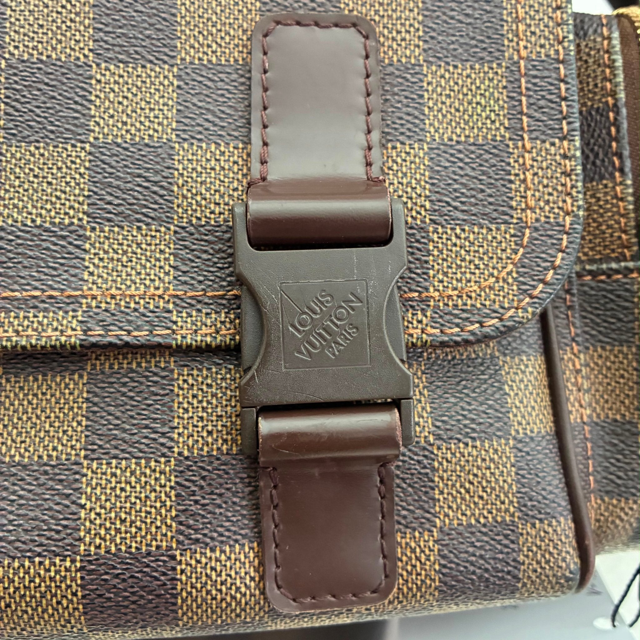 Louis Vuitton Reporter Melville Damier Ebene