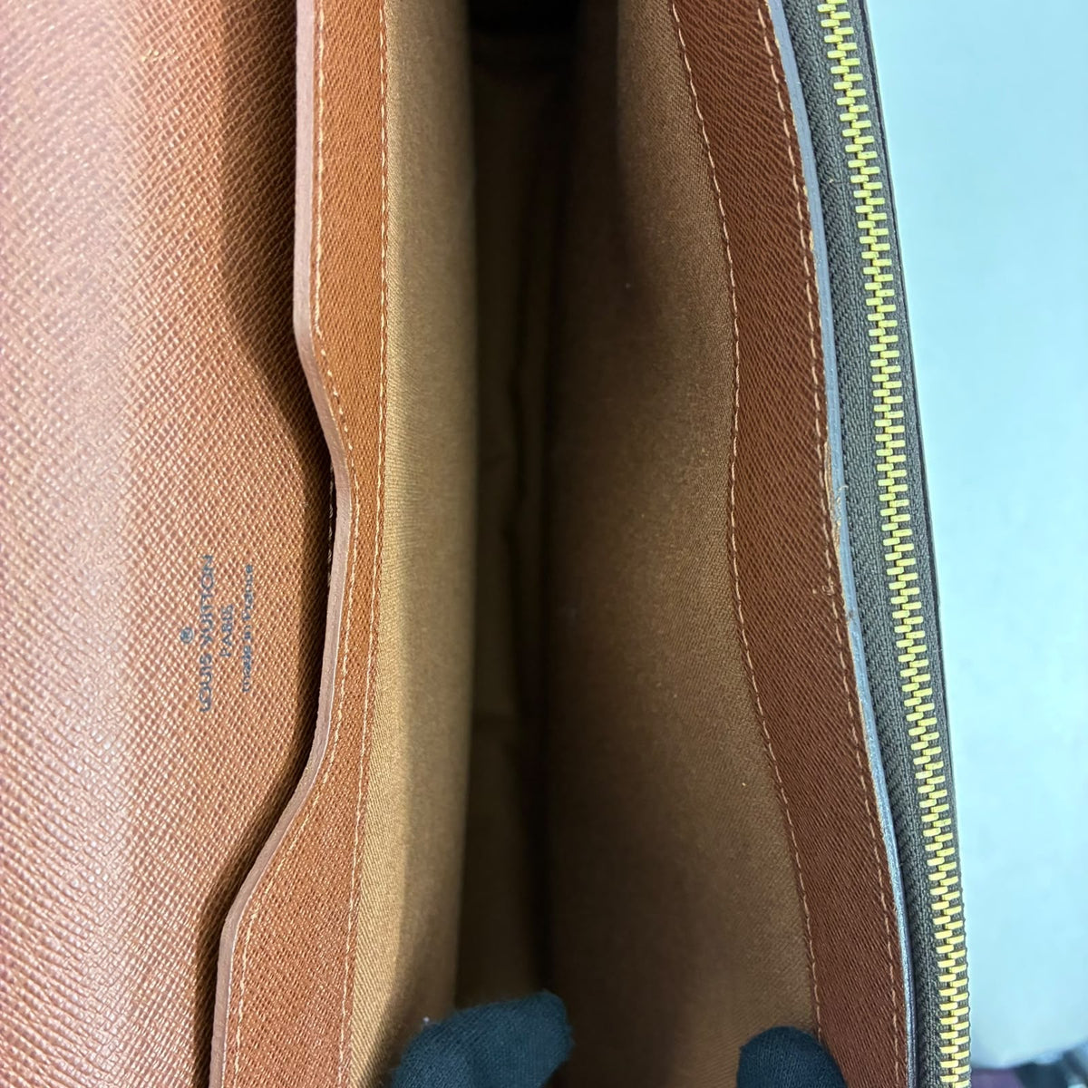 Louis Vuitton Robusto I Monogram