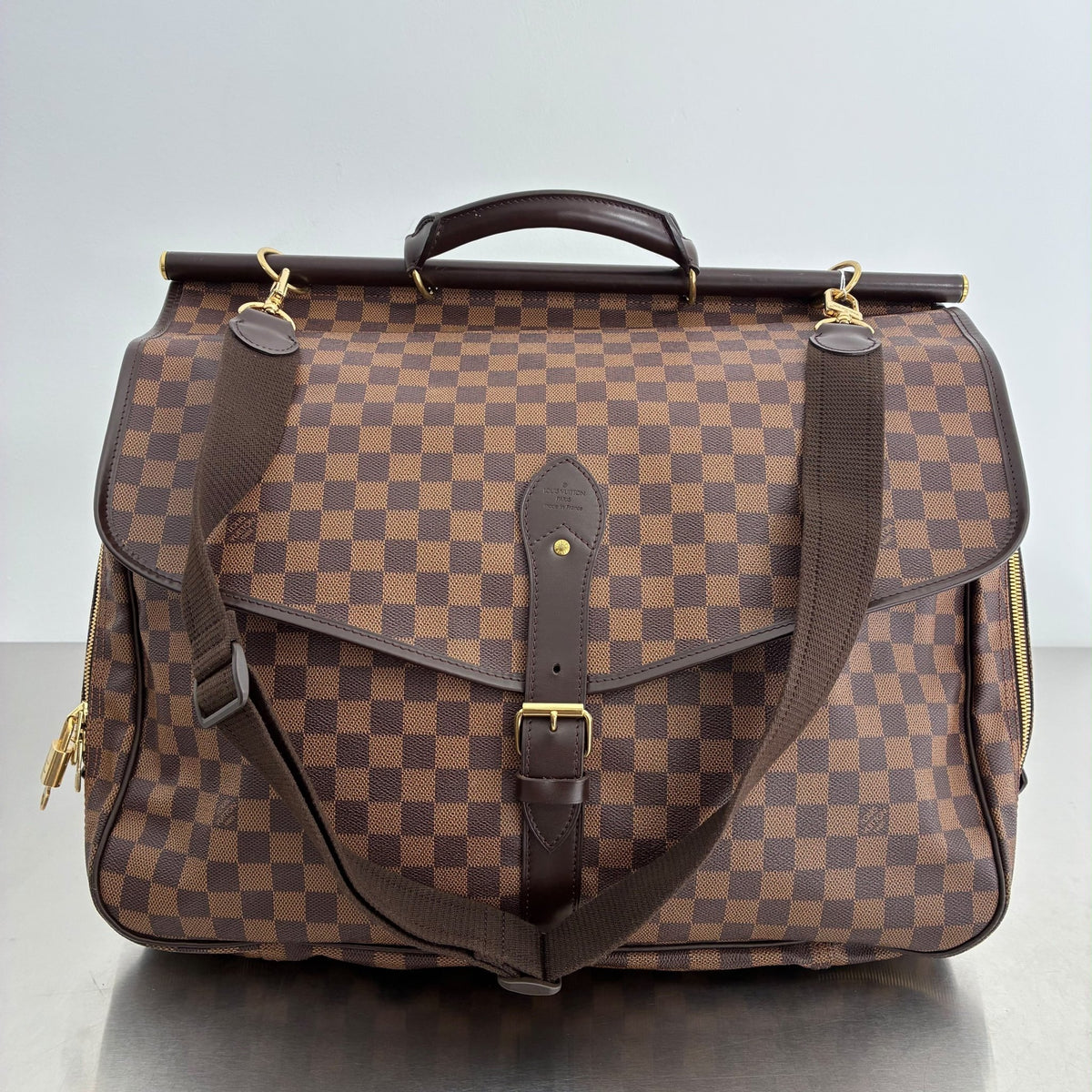 Louis Vuitton Sac Chasse Damier Ebene