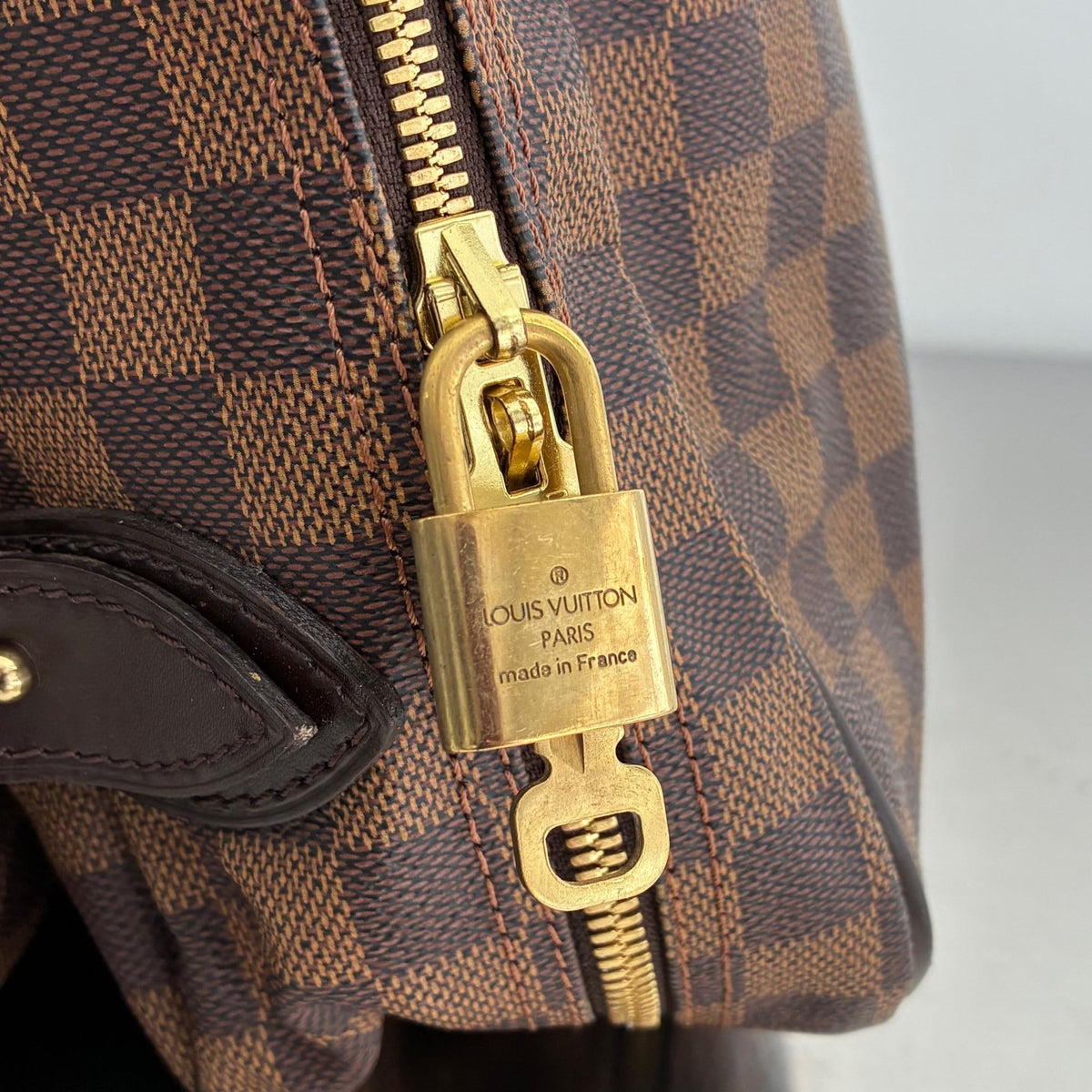 Louis Vuitton Sac Chasse Damier Ebene
